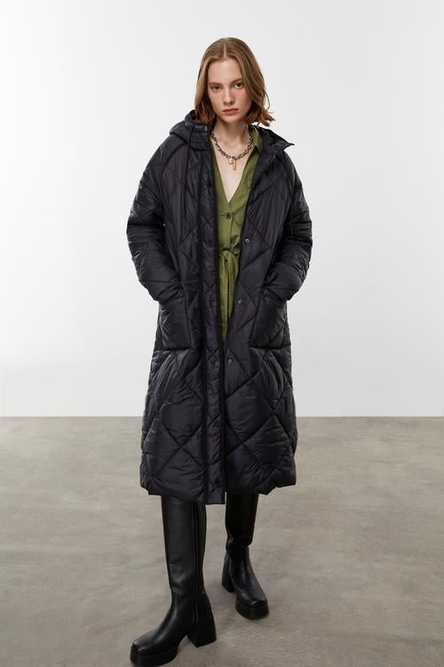  KAPİTONELİ KAPÜŞONLU ŞİŞME MONT