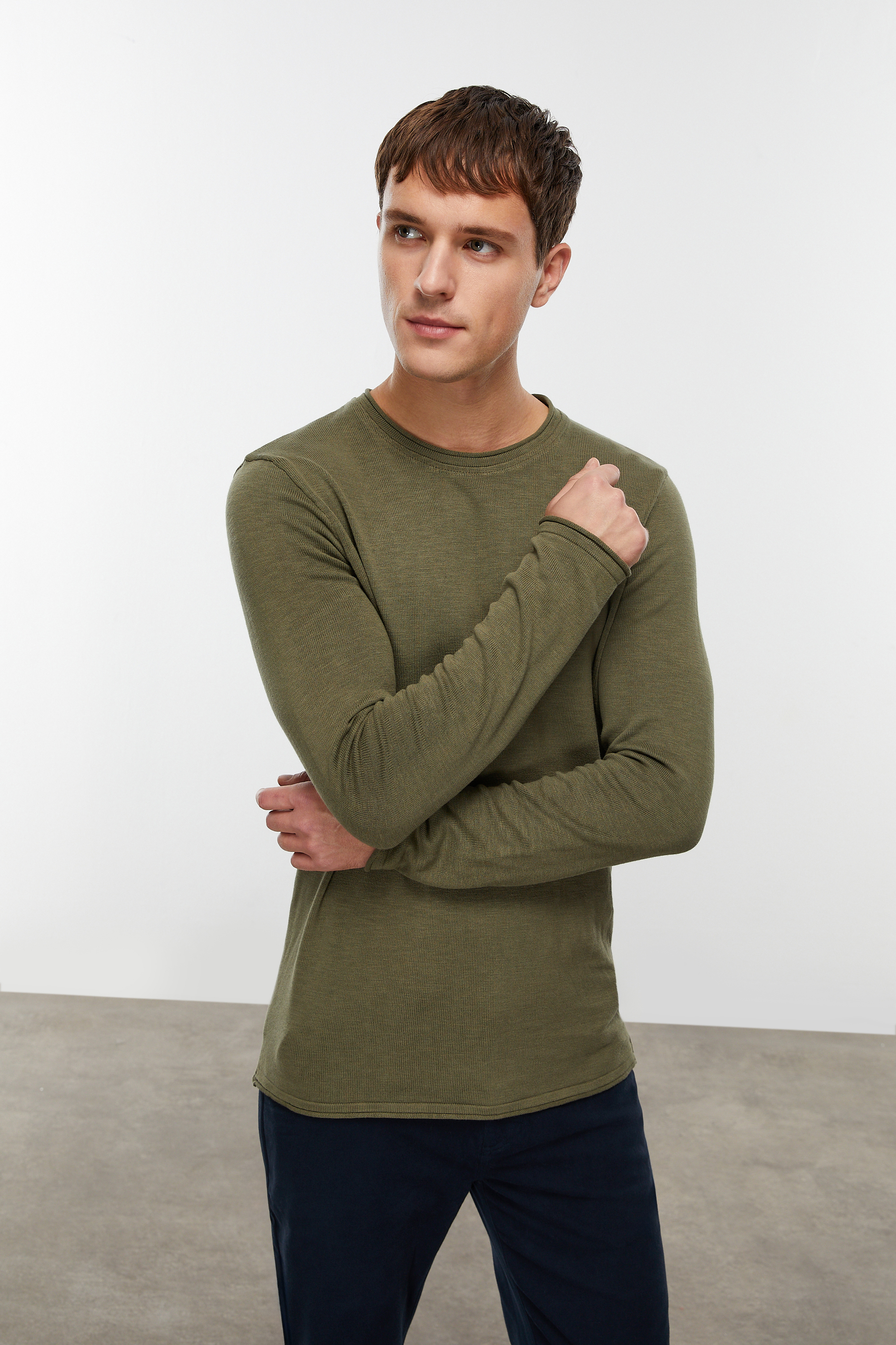 PAMUKLU BİSİKLET YAKA TRİKO KAZAK