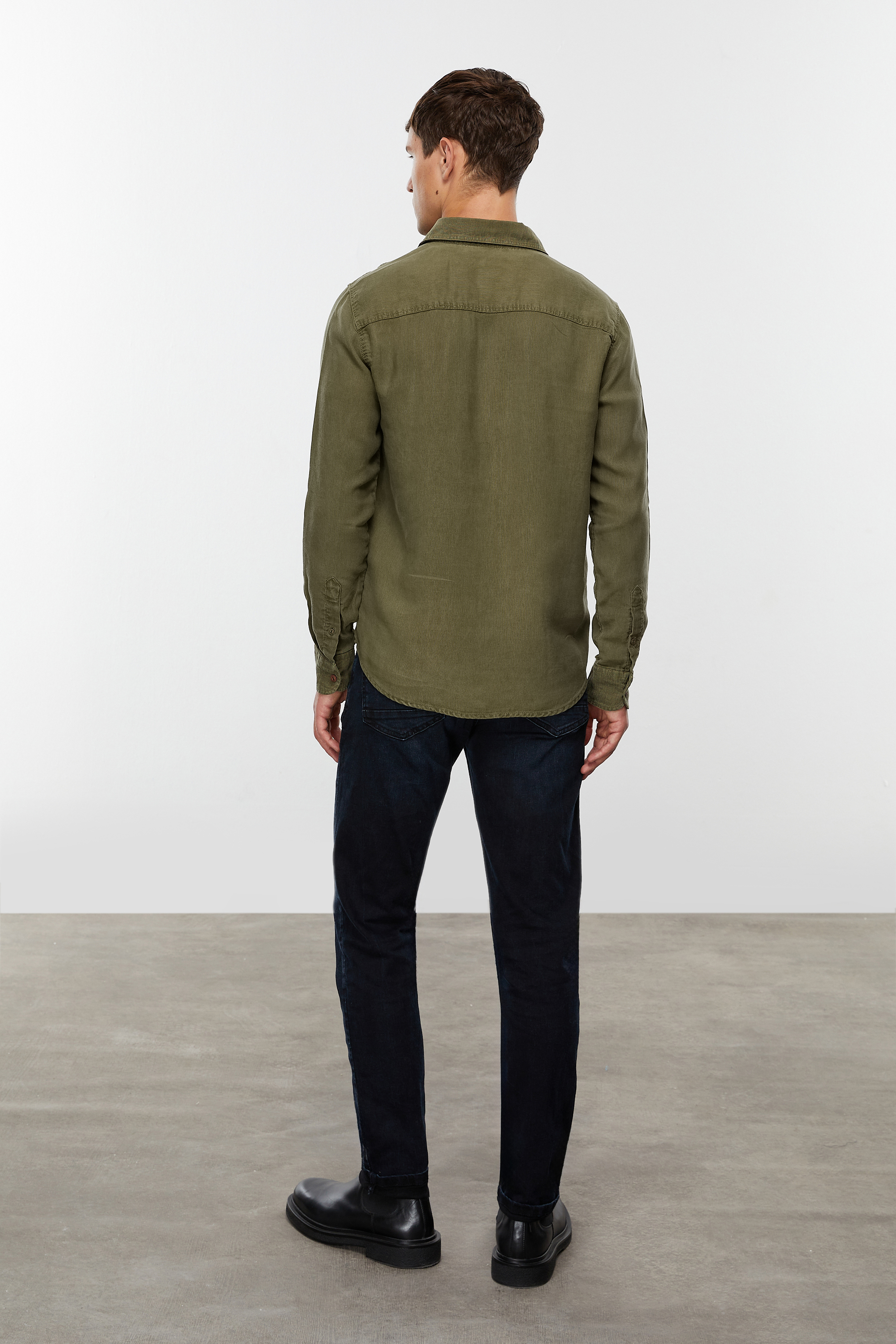 REGULAR FIT LİYOSEL GÖMLEK