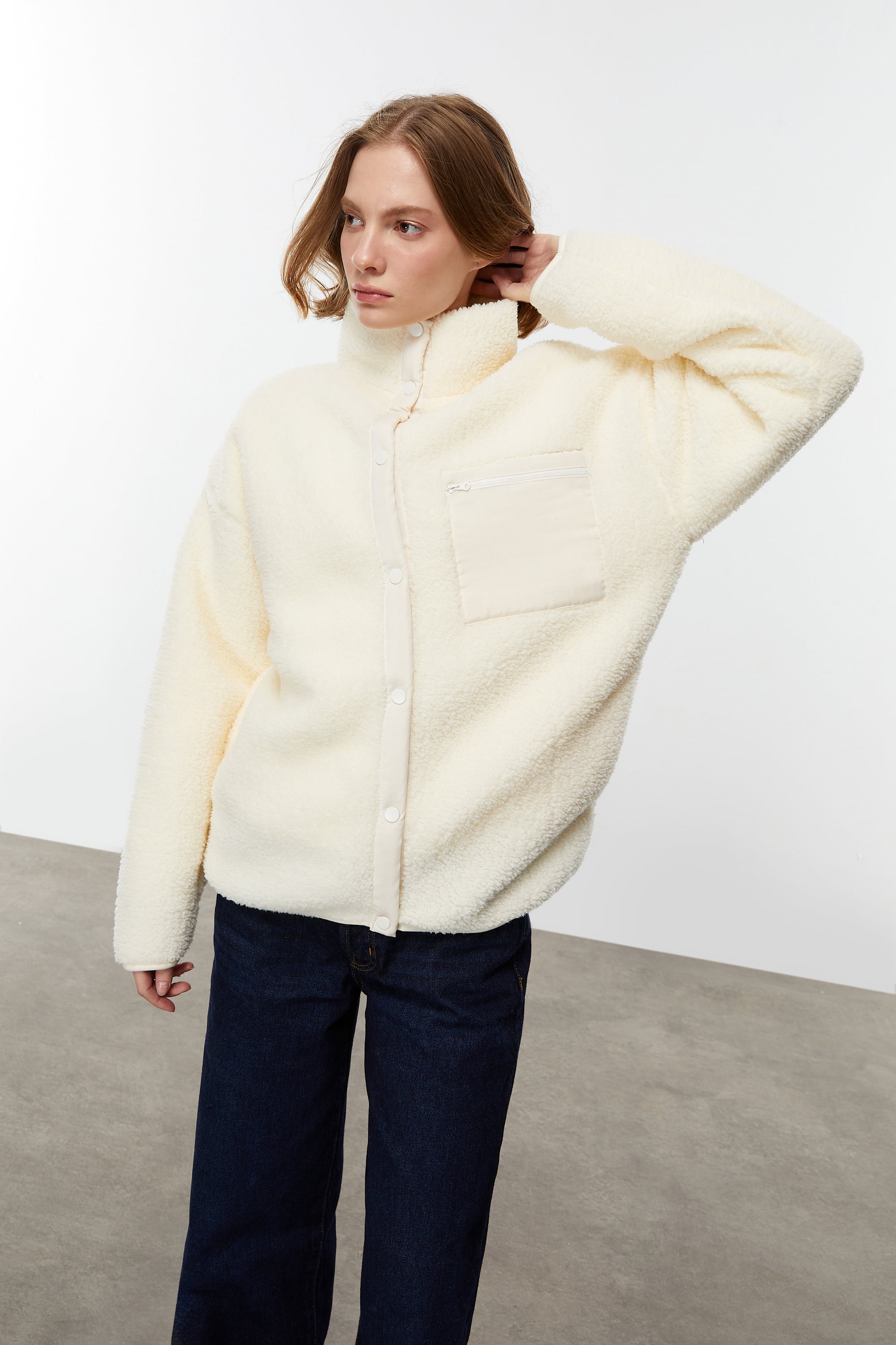 RAHAT KESİM PELÜŞ CEKET