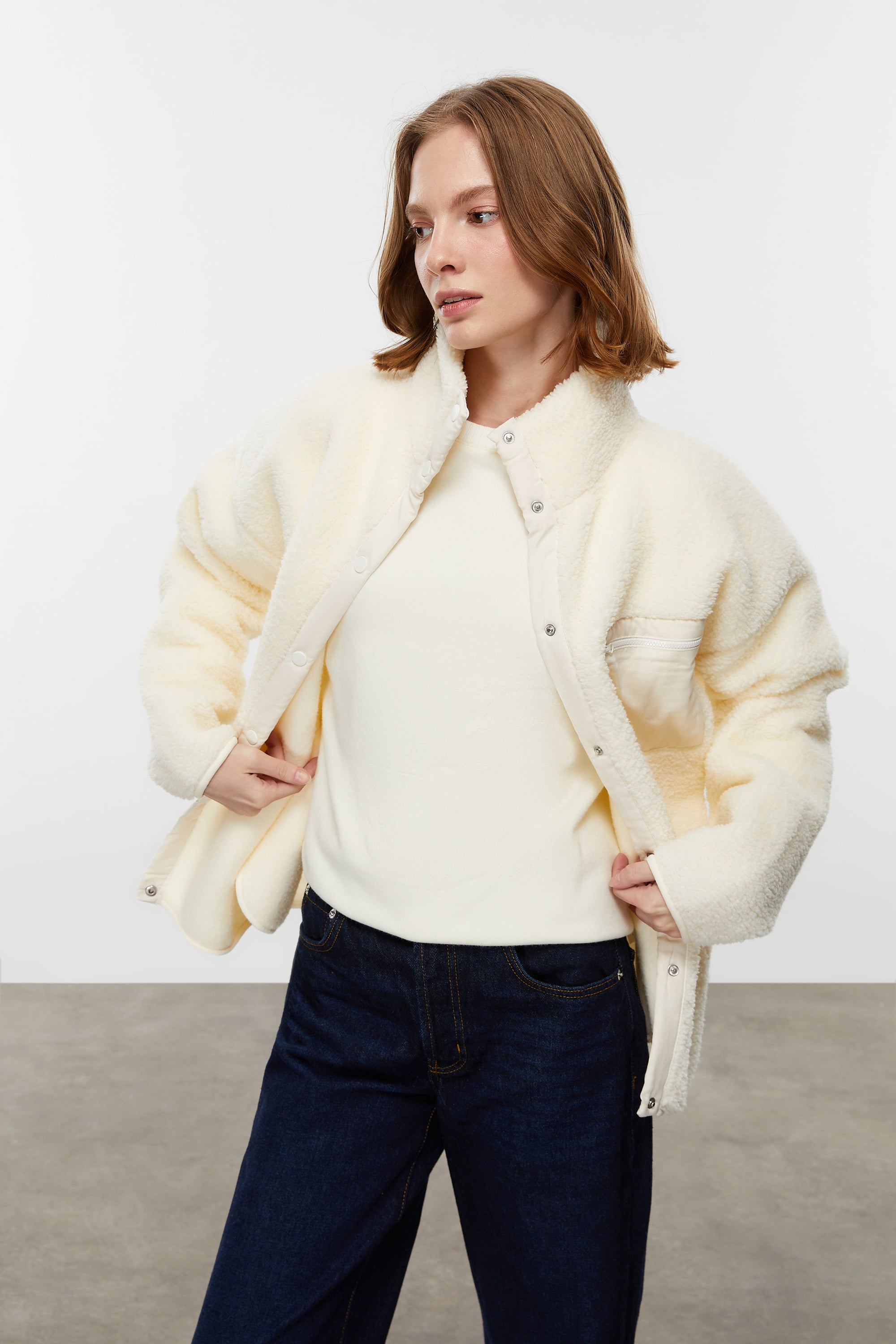 RAHAT KESİM PELÜŞ CEKET