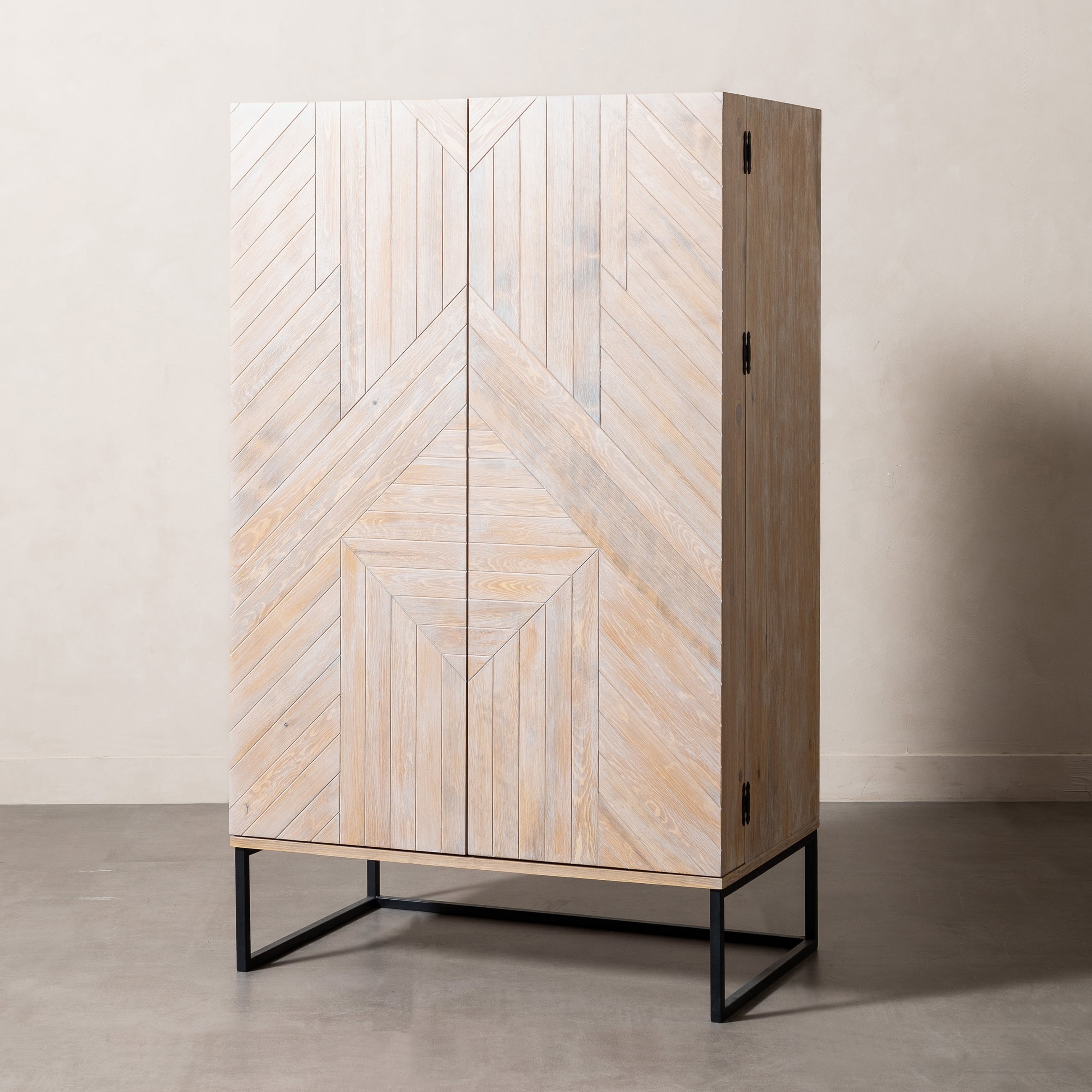 GABRIEL NEO BAR DOLABI