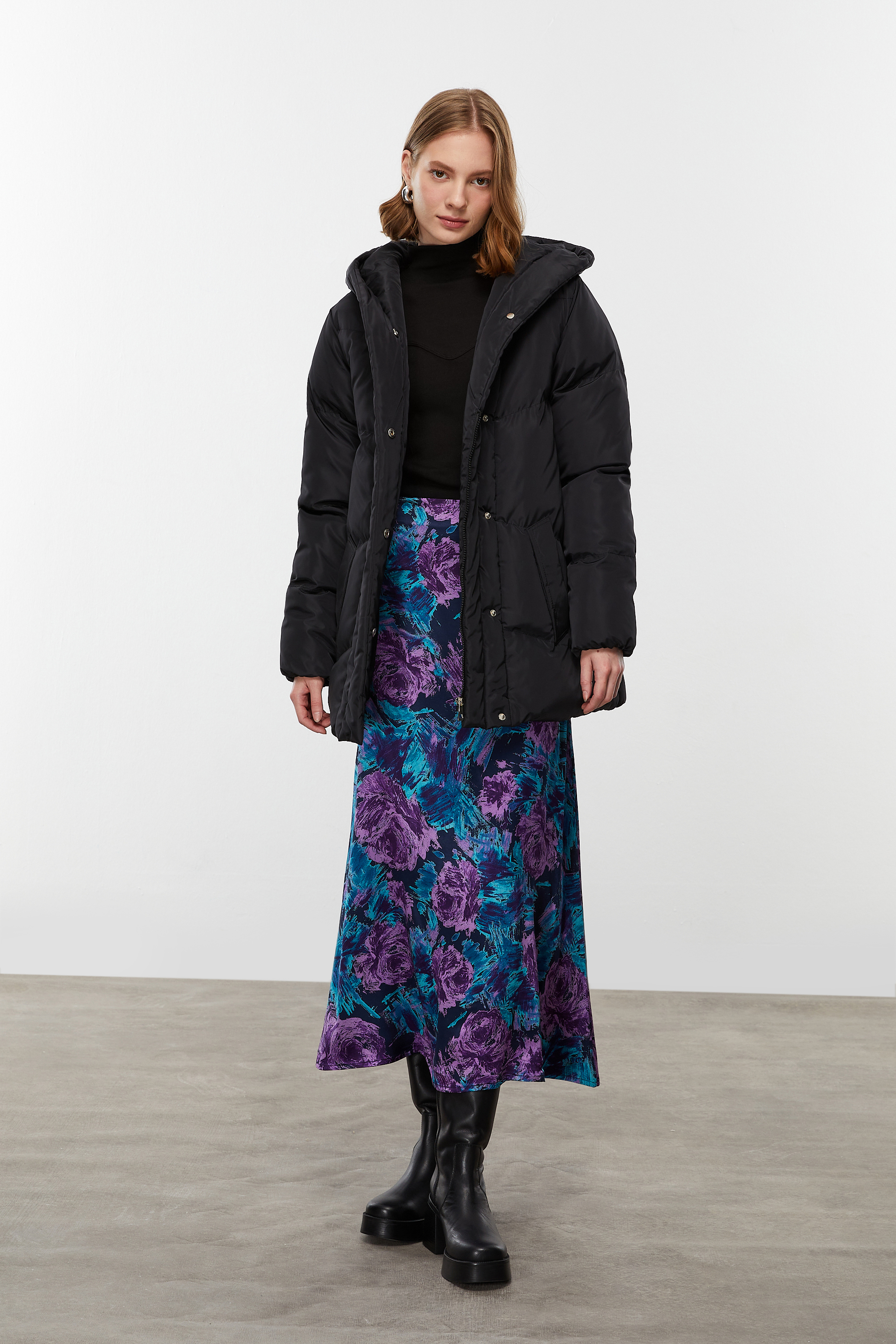 KAPİTONELİ KAPÜŞONLU MONT