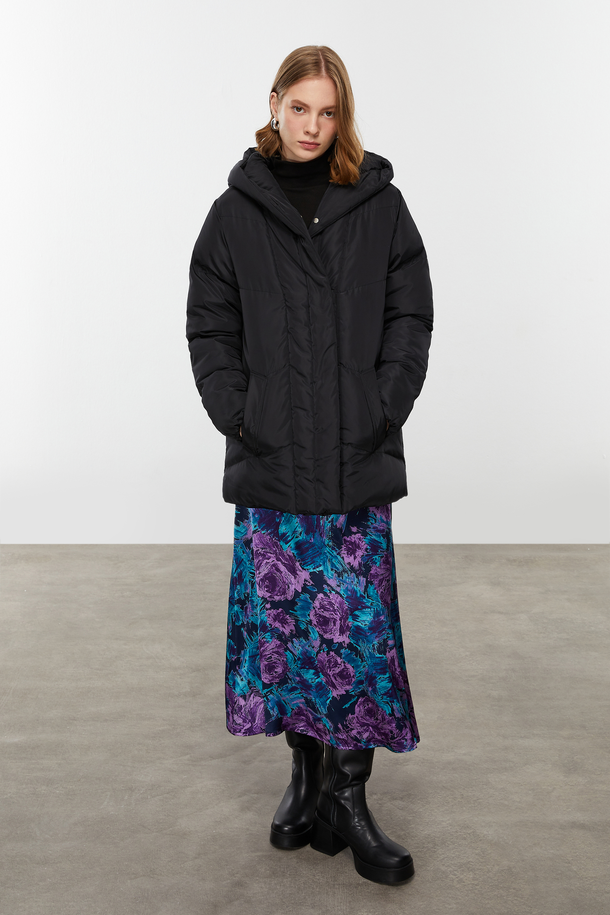 KAPİTONELİ KAPÜŞONLU MONT