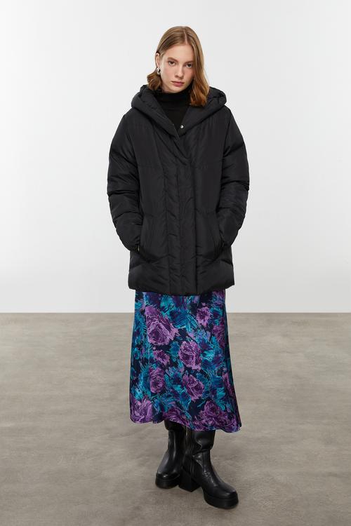  KAPİTONELİ KAPÜŞONLU MONT