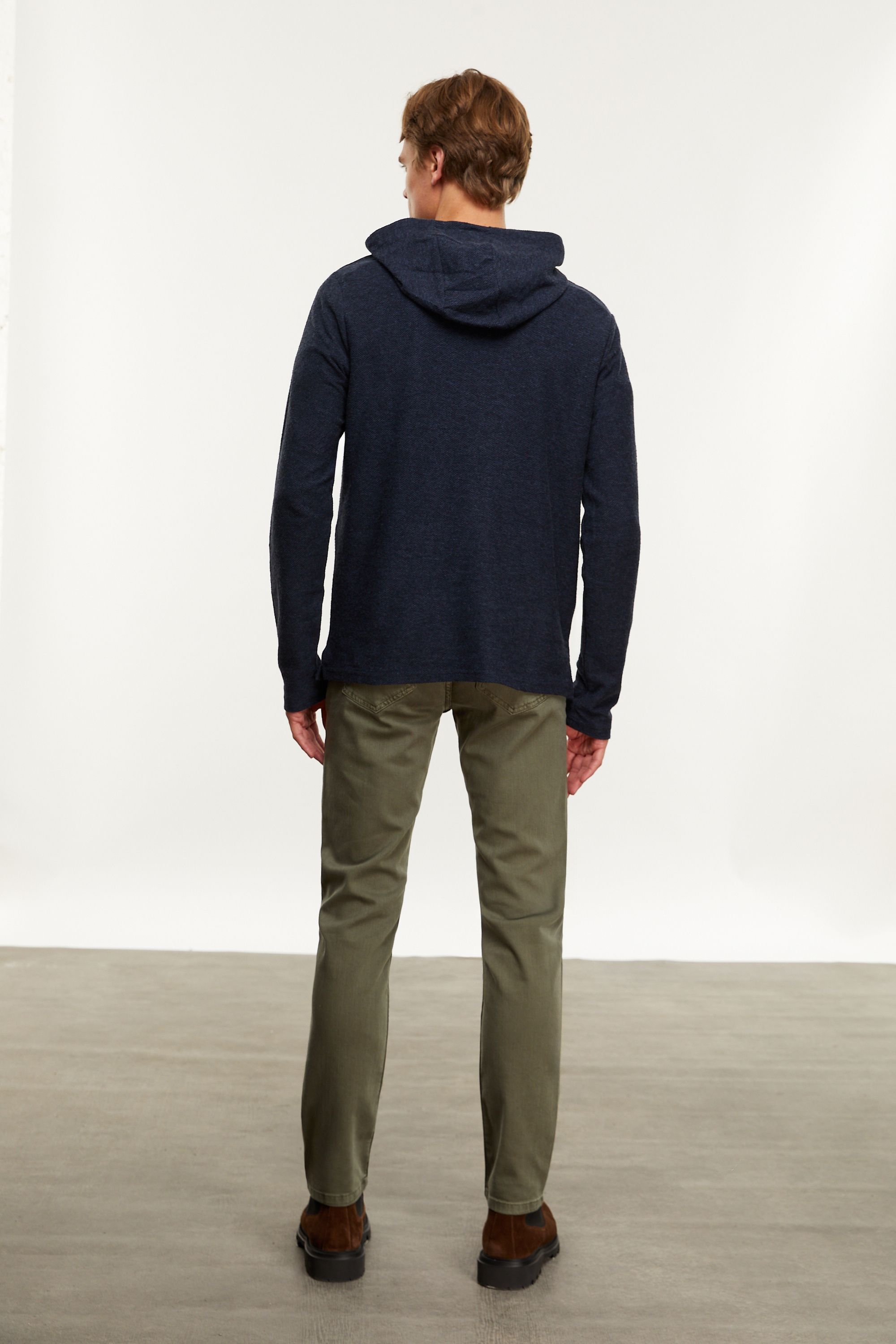 DOKULU KAPÜŞONLU SWEATSHIRT