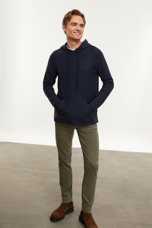  DOKULU KAPÜŞONLU SWEATSHIRT