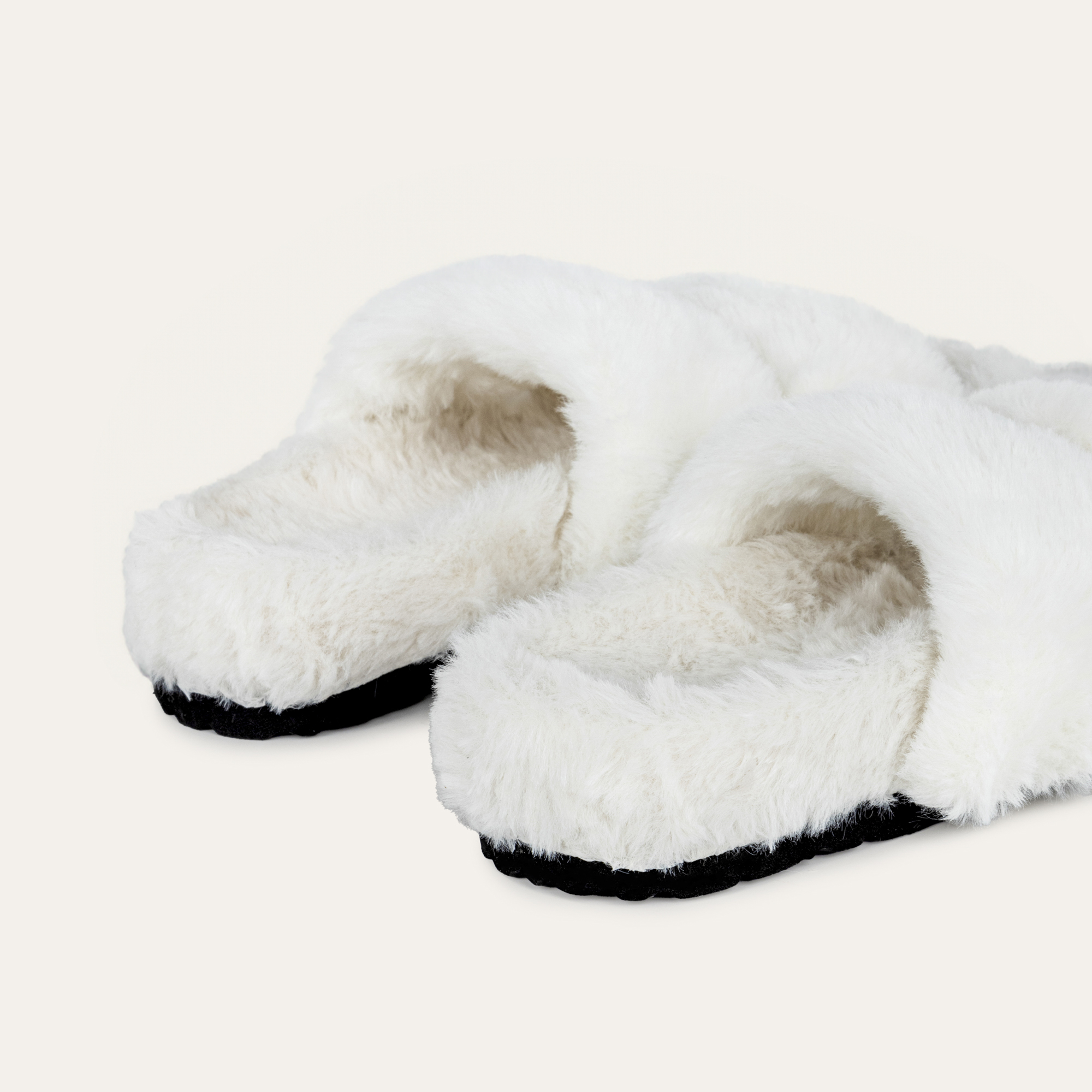 ÇİFT BANTLI PELÜŞ EV TERLİĞİ