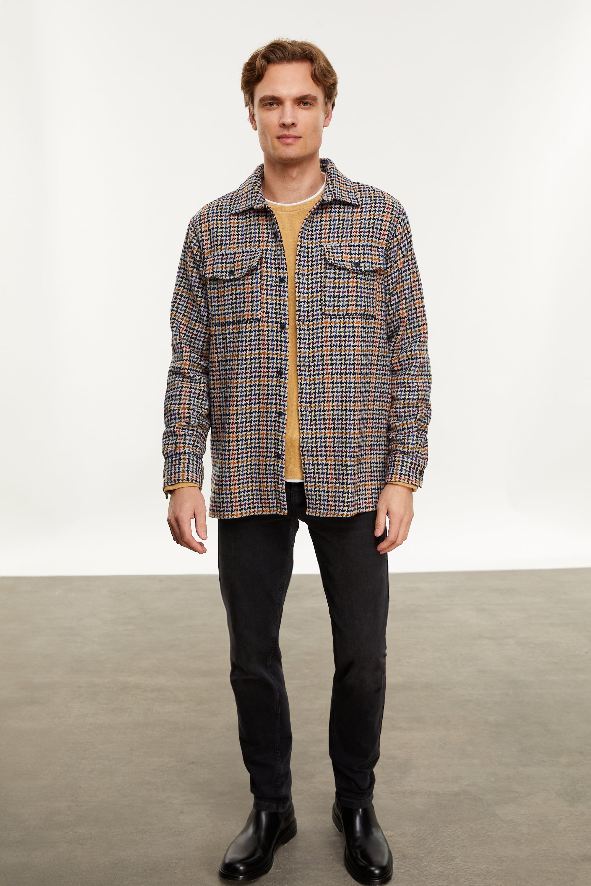 KAZAYAĞI DESENLİ REGULAR FIT GÖMLEK