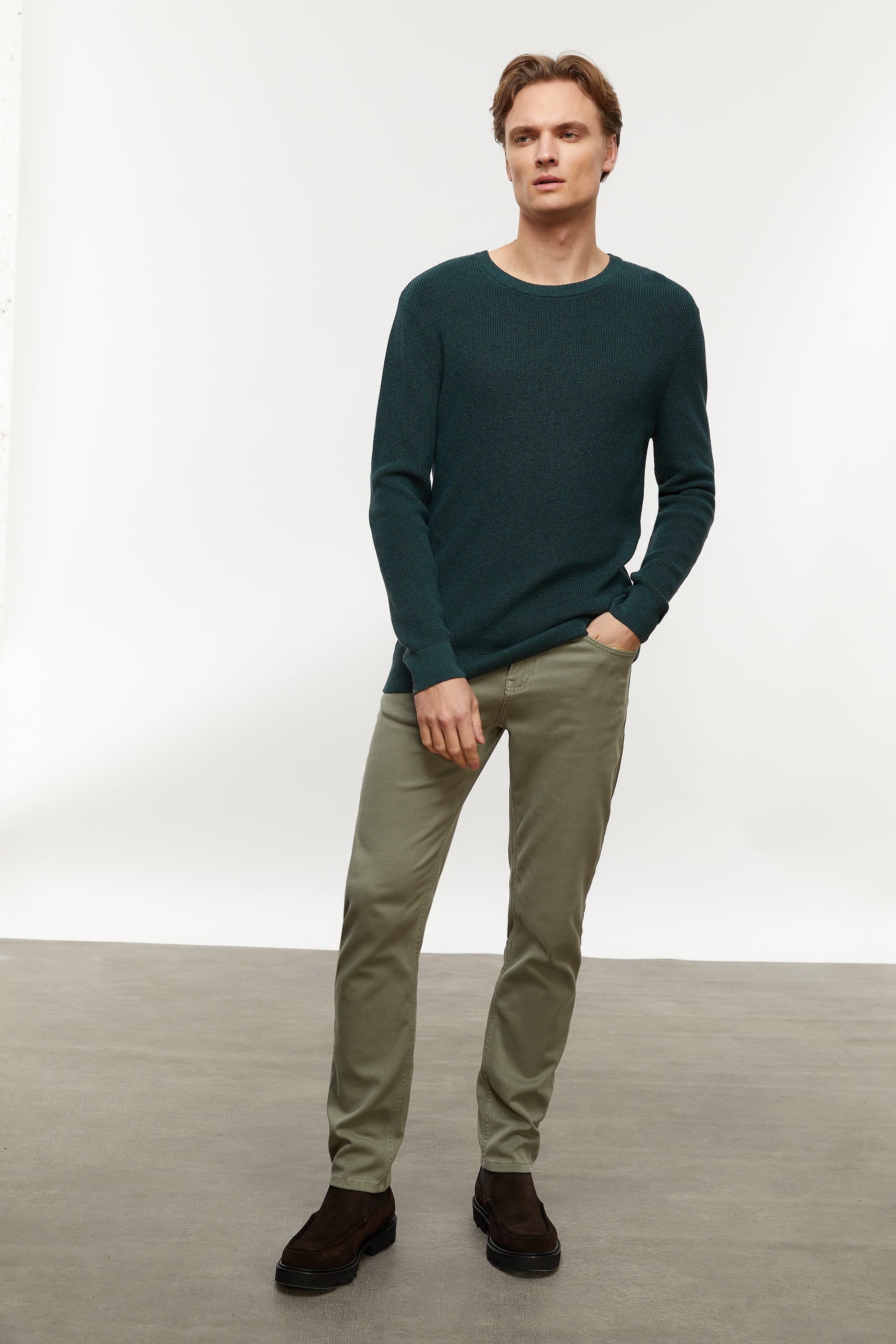 BİSİKLET YAKA TRİKO KAZAK