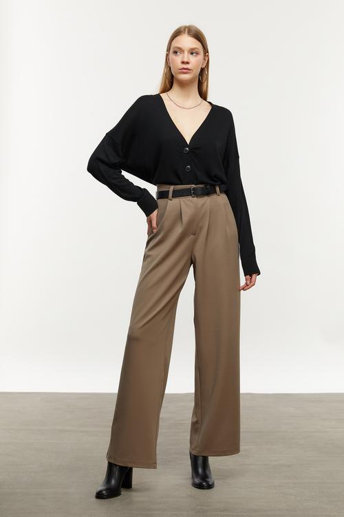  DÜĞMELİ V YAKA TRİKO HIRKA