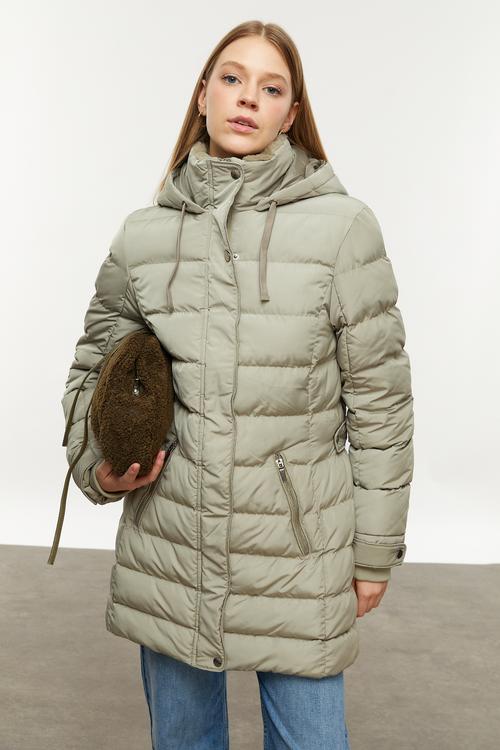  KAPÜŞONLU KAPİTONELİ ŞİŞME MONT