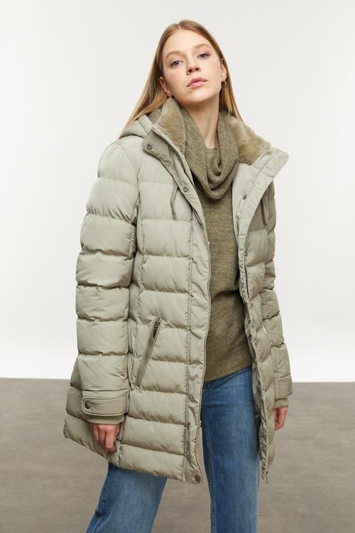  KAPÜŞONLU KAPİTONELİ ŞİŞME MONT