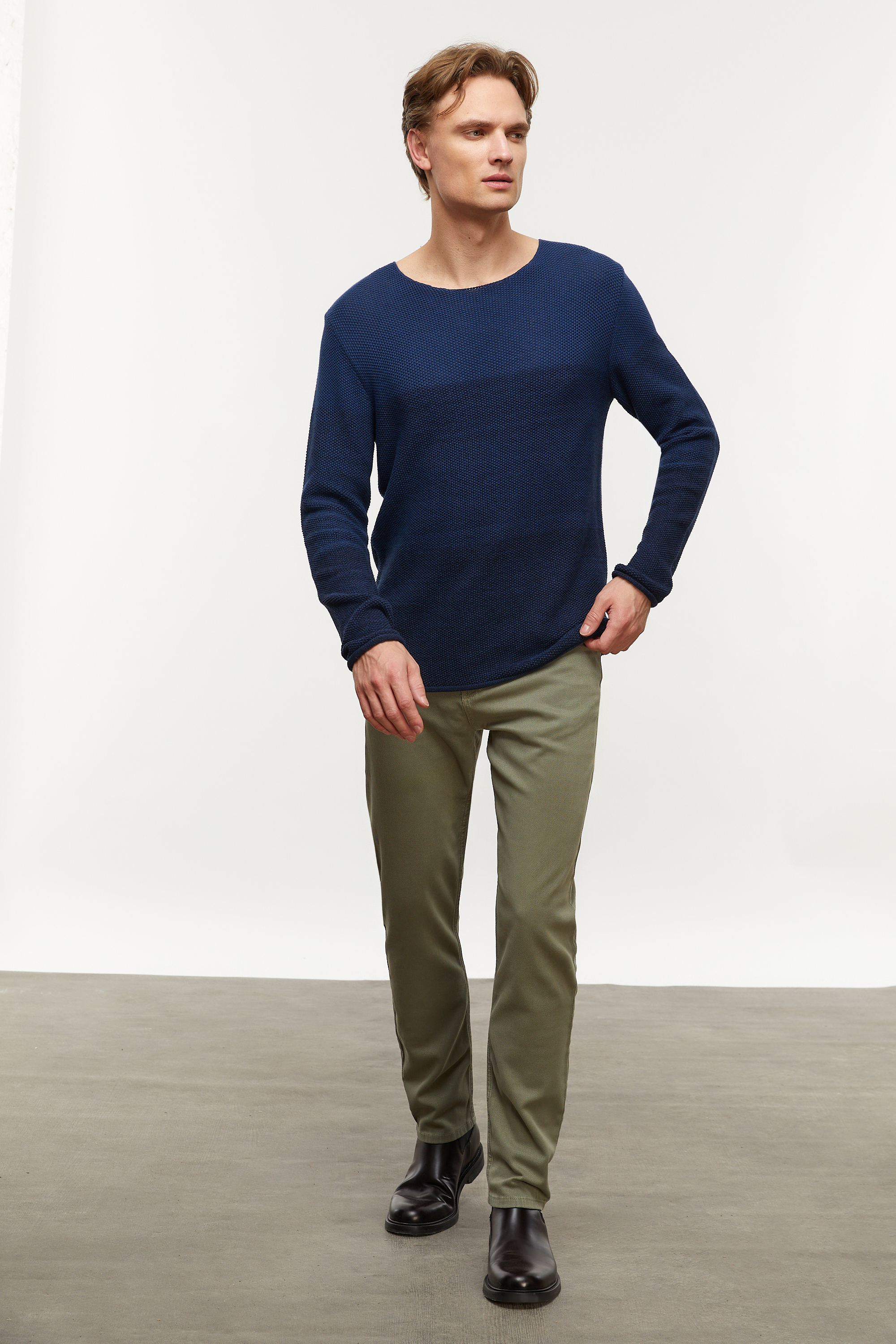 BİSİKLET YAKA TRİKO KAZAK