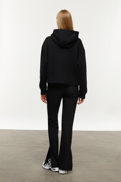  NAKIŞLI KAPÜŞONLU SWEATSHIRT