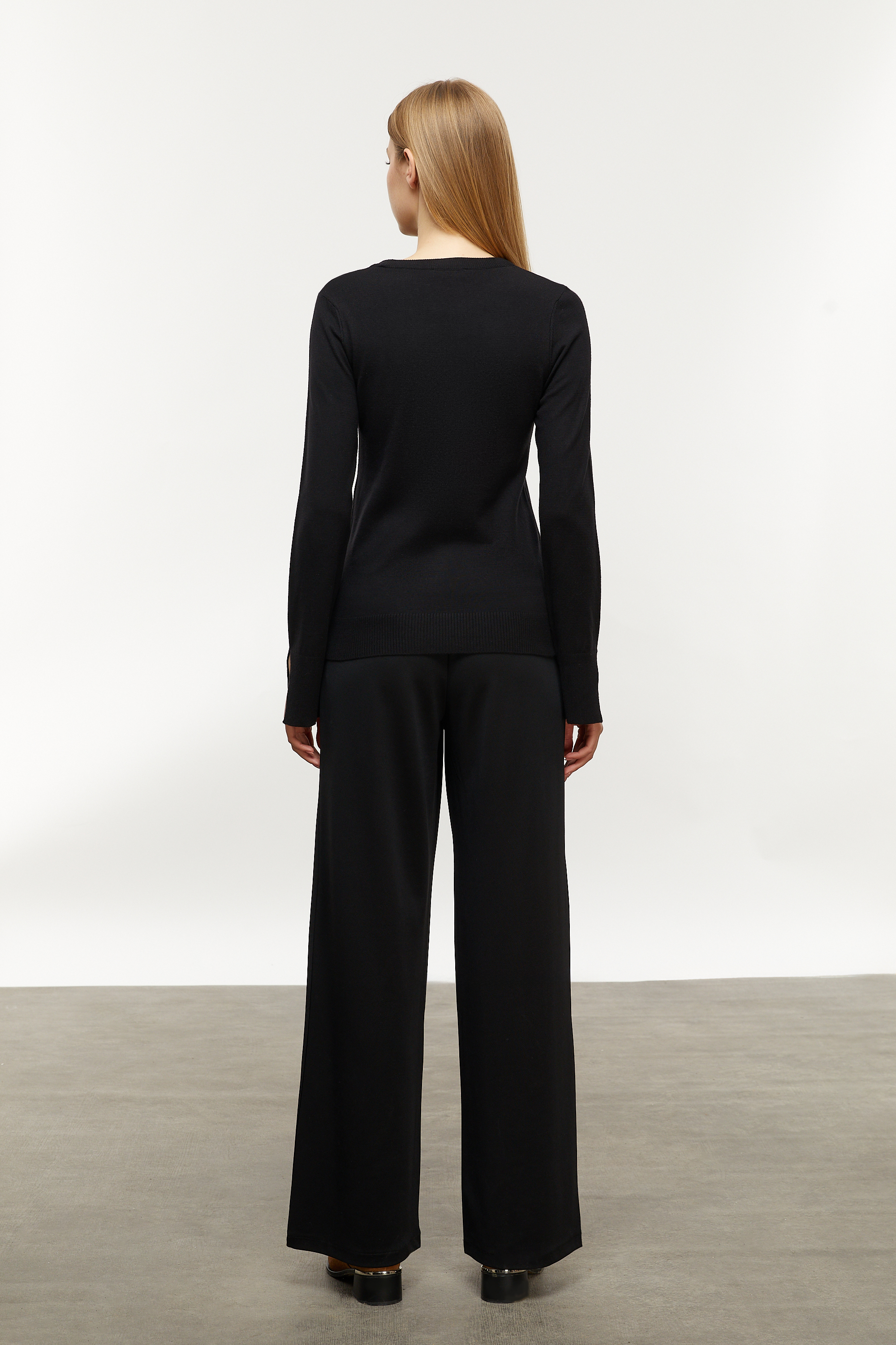 BİSİKLET YAKA TRİKO KAZAK