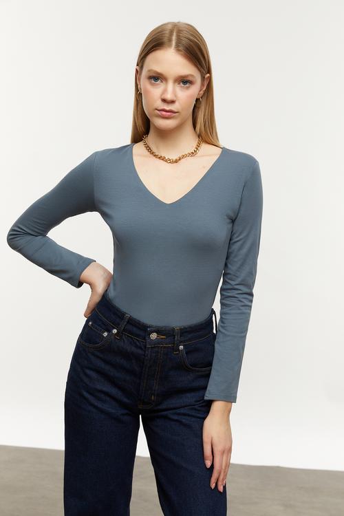  V YAKA UZUN KOLLU T-SHIRT