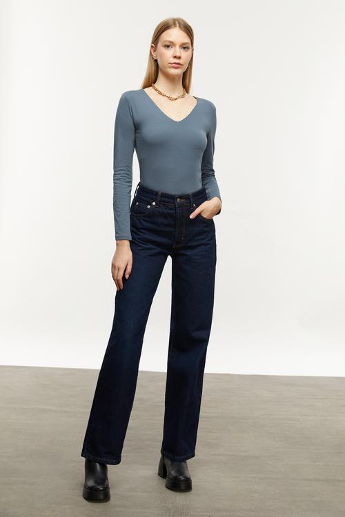  V YAKA UZUN KOLLU T-SHIRT