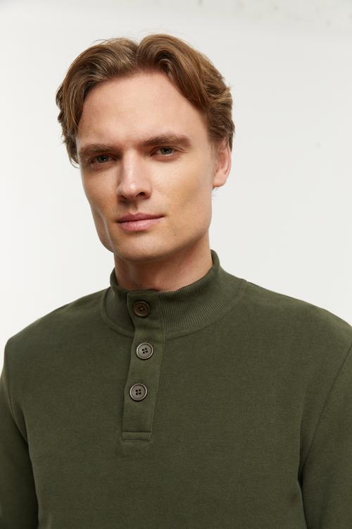  DÜĞMELİ DİK YAKA SWEATSHIRT