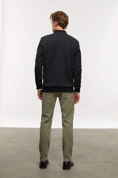  DİK YAKA SWEATSHIRT