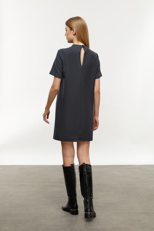  KISA KOLLU MİNİ ELBİSE