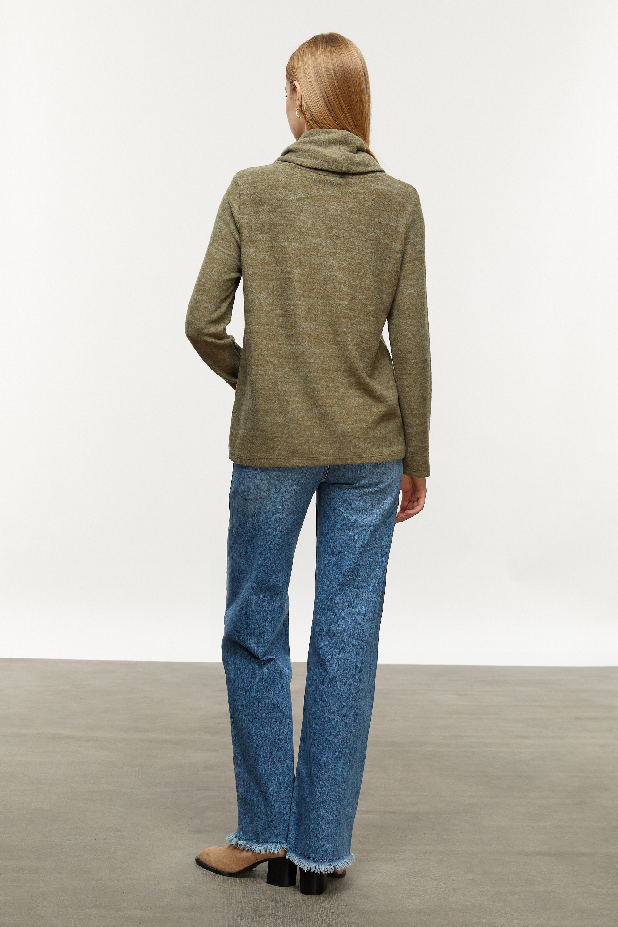 DEGAJE YAKA SWEATSHIRT