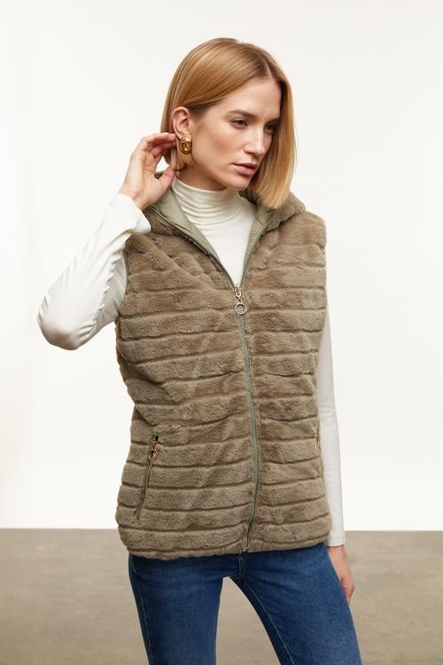  ÇİFT TARAFLI KAPÜŞONLU YELEK