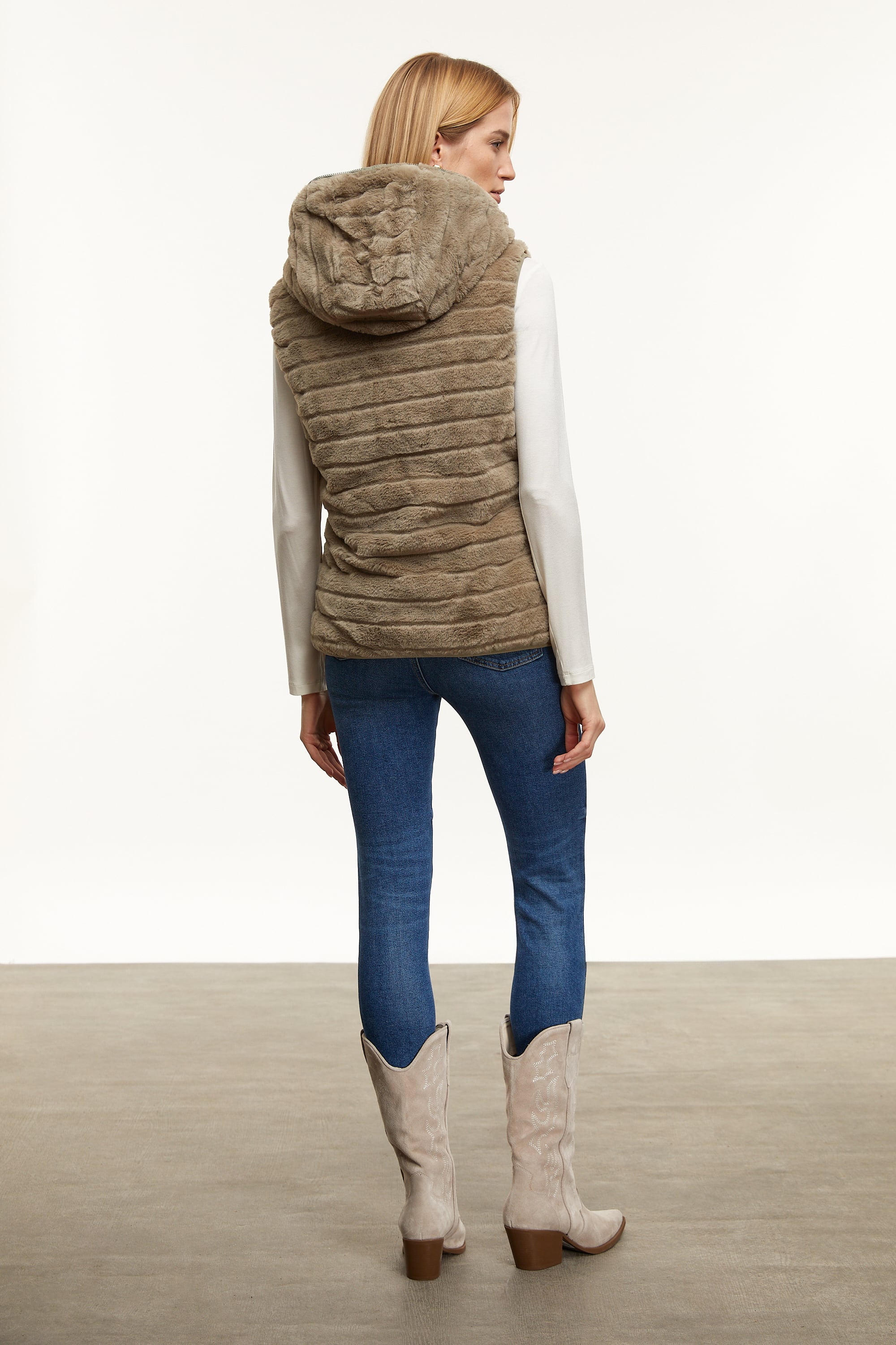 ÇİFT TARAFLI KAPÜŞONLU YELEK