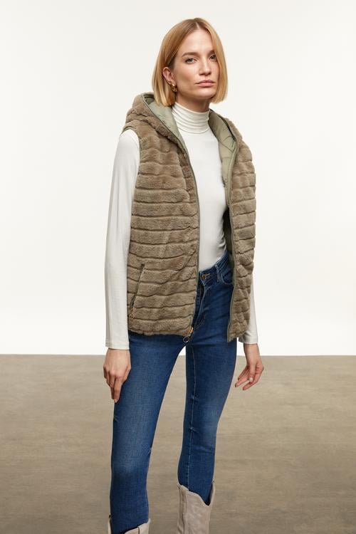  ÇİFT TARAFLI KAPÜŞONLU YELEK