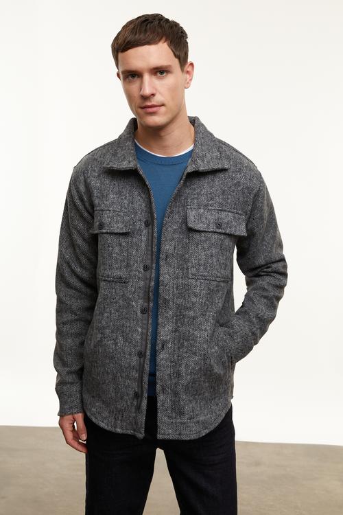  DİK YAKA GÖMLEK CEKET