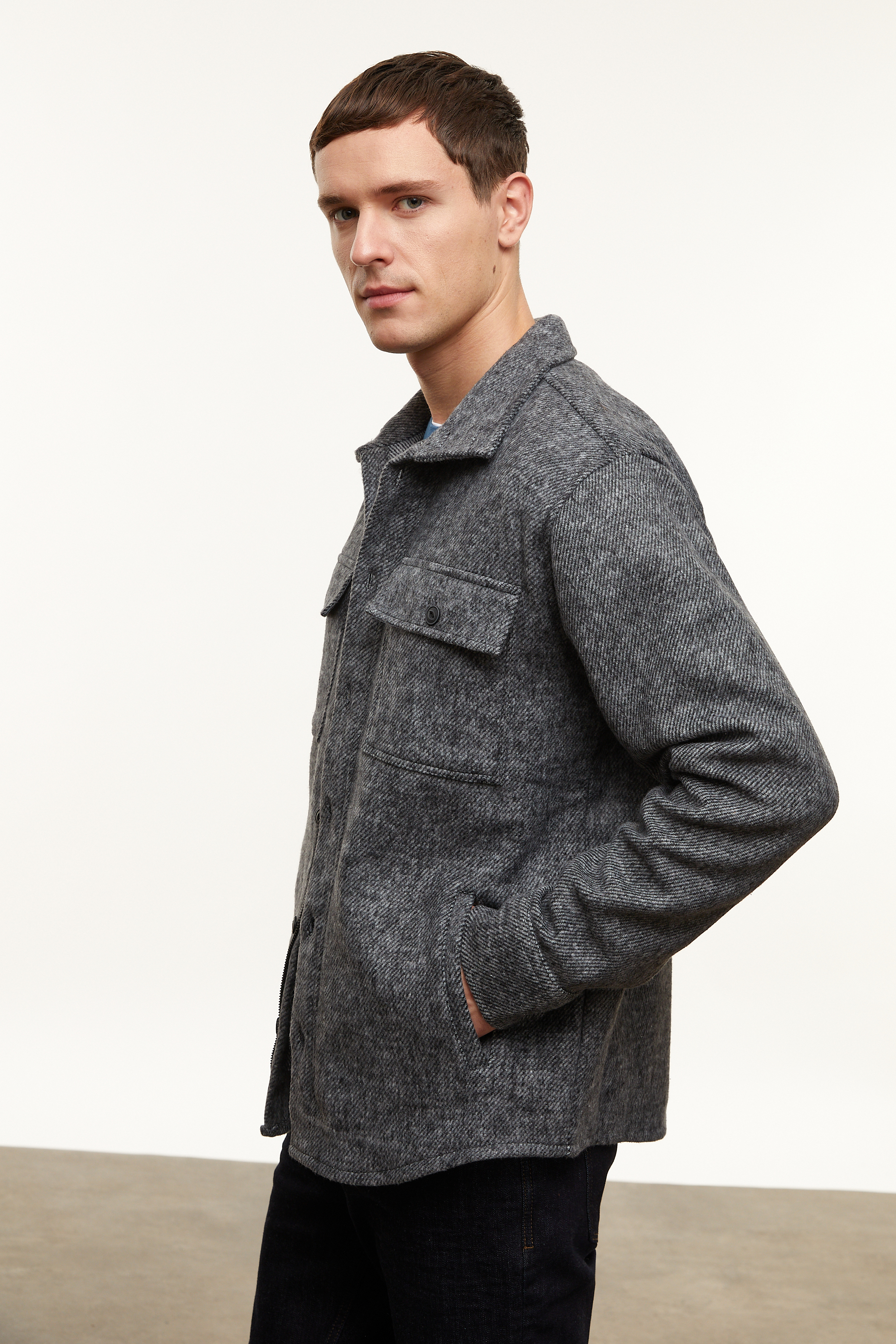 DİK YAKA GÖMLEK CEKET