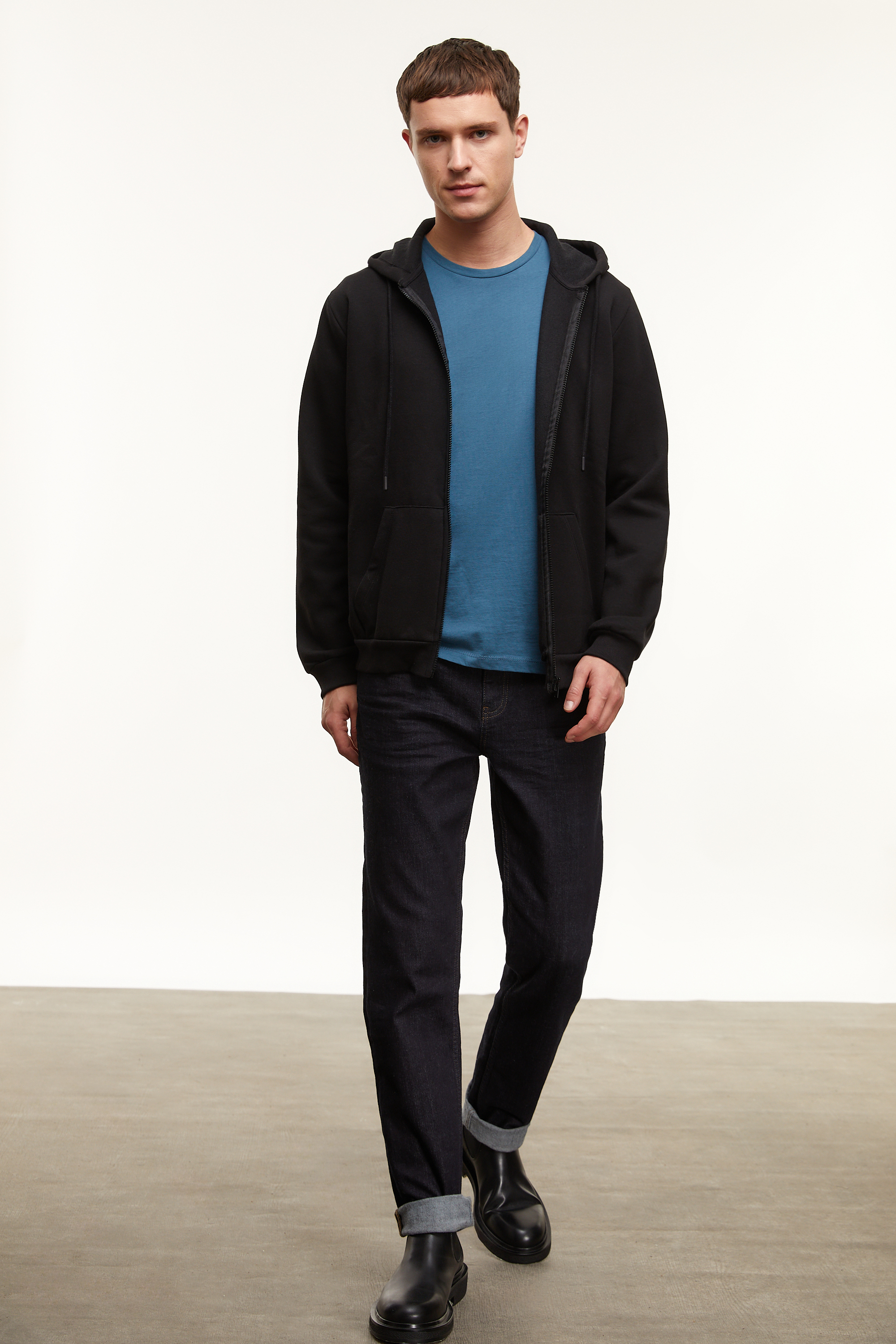 FERMUARLI KAPÜŞONLU SWEATSHIRT