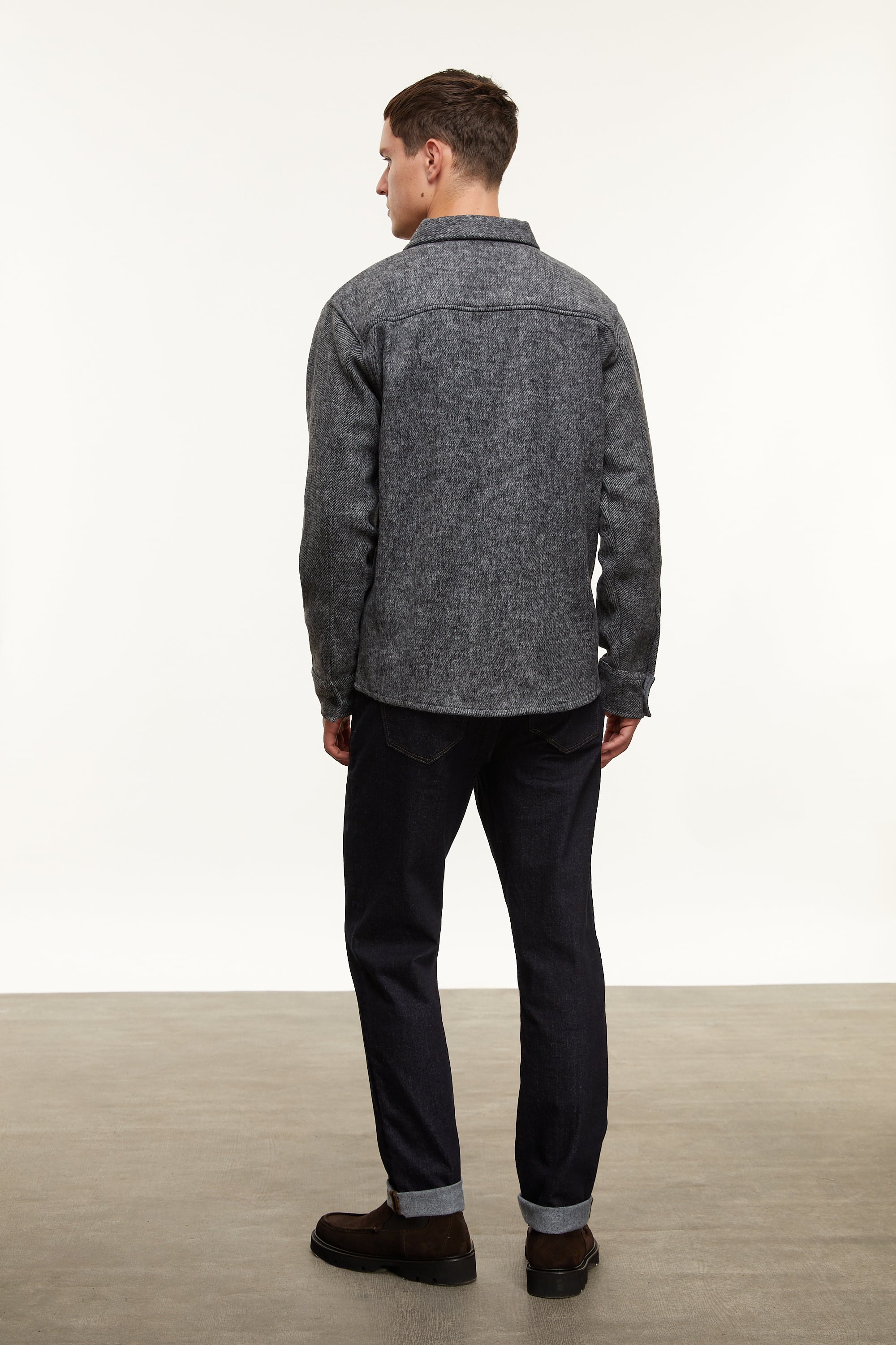 DİK YAKA GÖMLEK CEKET