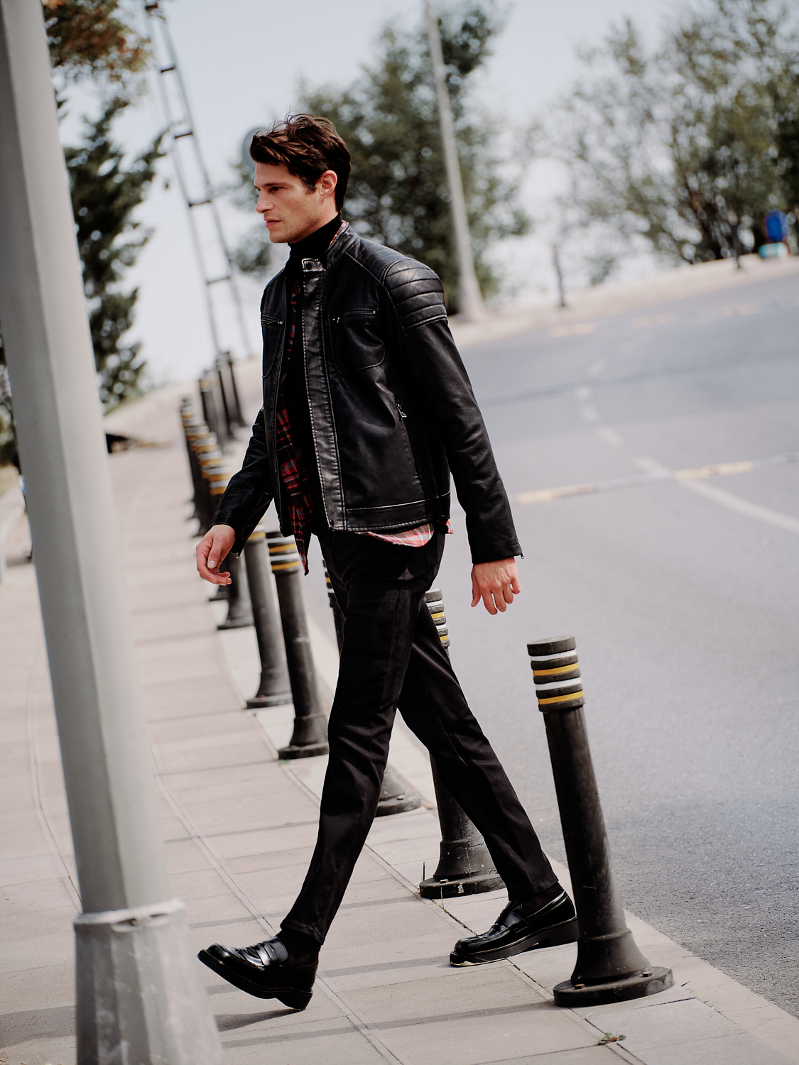 DERİ GÖRÜNÜMLÜ CEKET