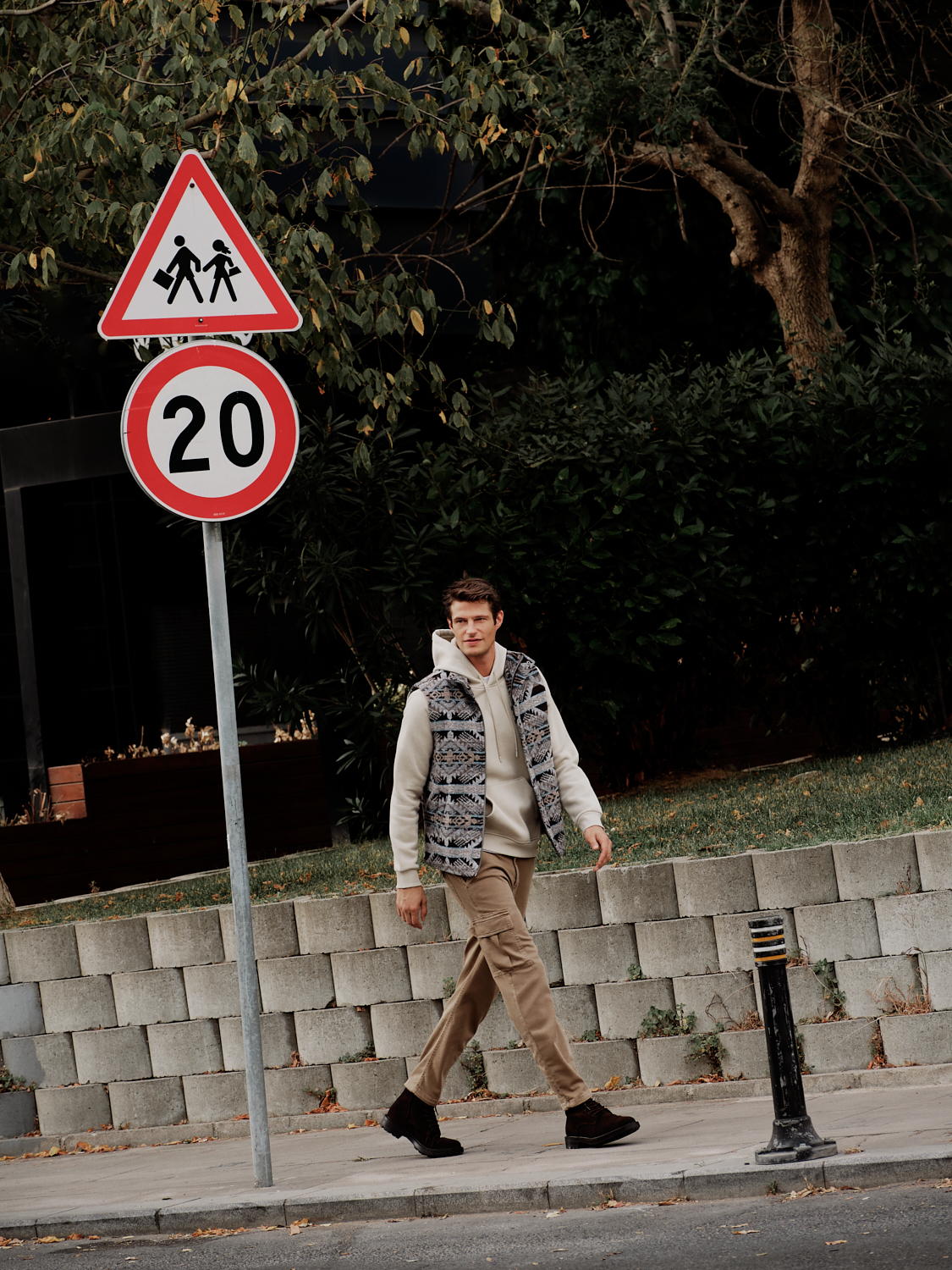 DİK YAKA JAKARLI ETNİK YELEK