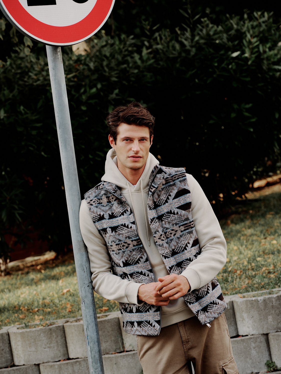 DİK YAKA JAKARLI ETNİK YELEK