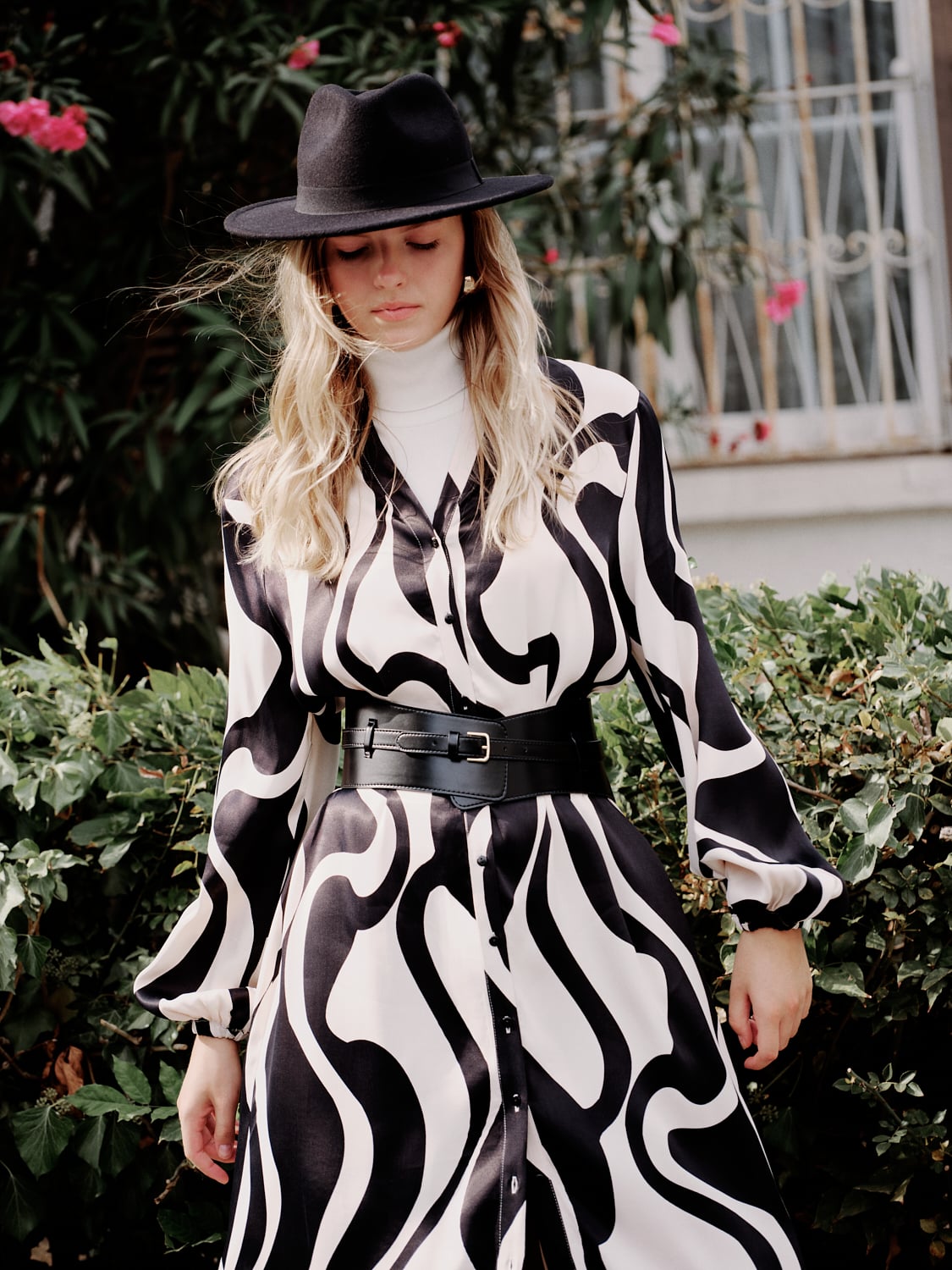 DESENLİ MİDİ GÖMLEK ELBİSE