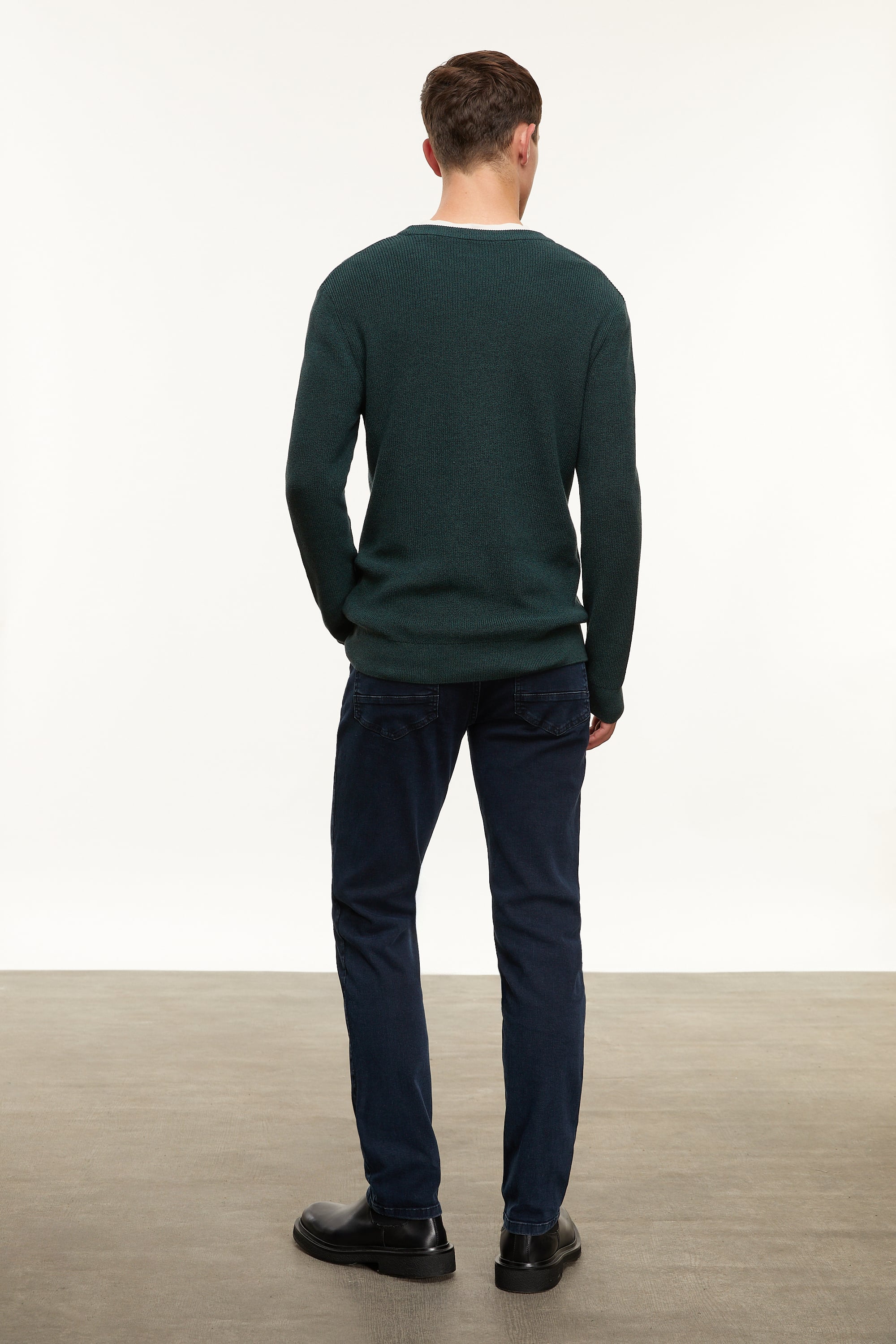 BİSİKLET YAKA TRİKO KAZAK