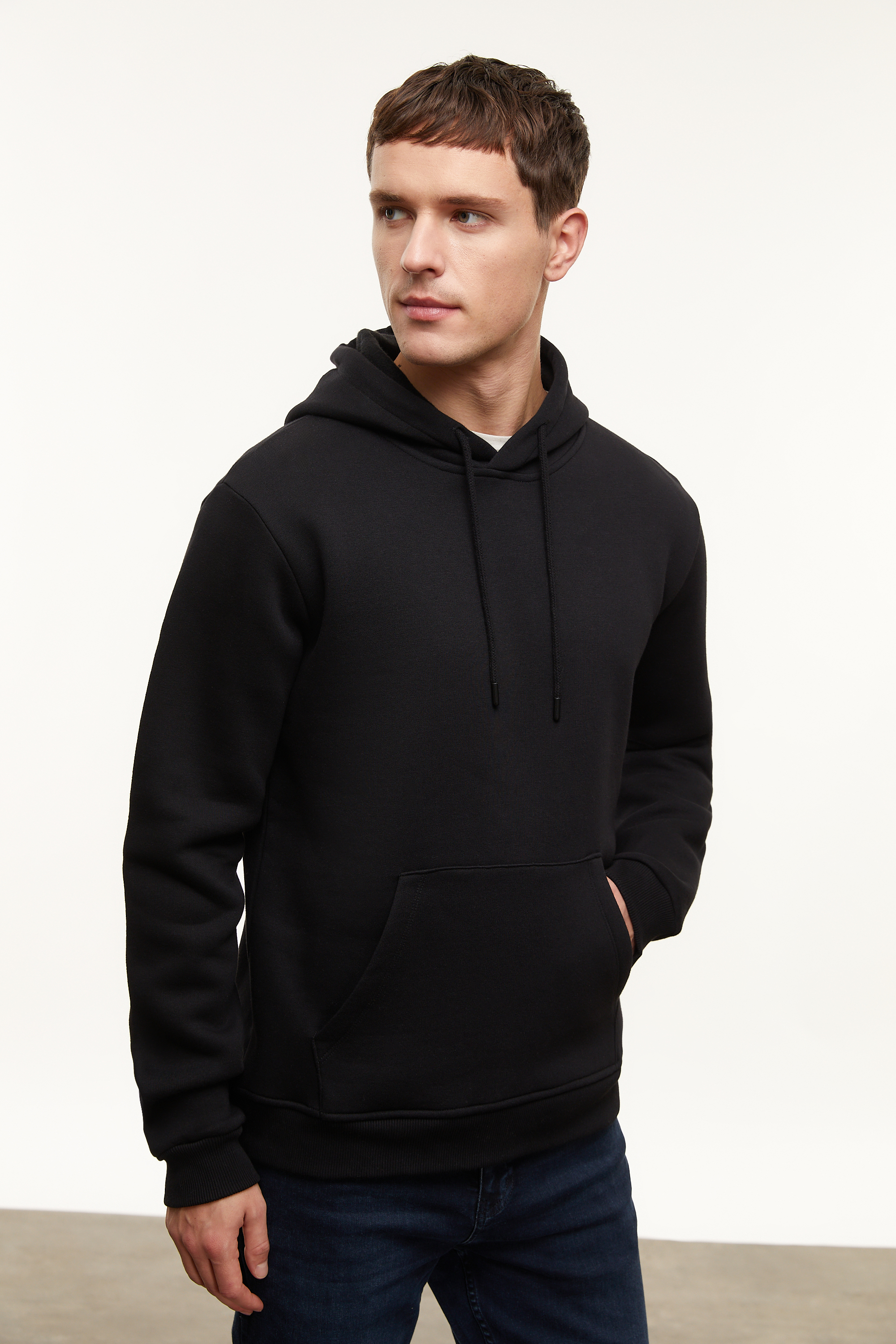 KAPÜŞONLU SWEATSHIRT