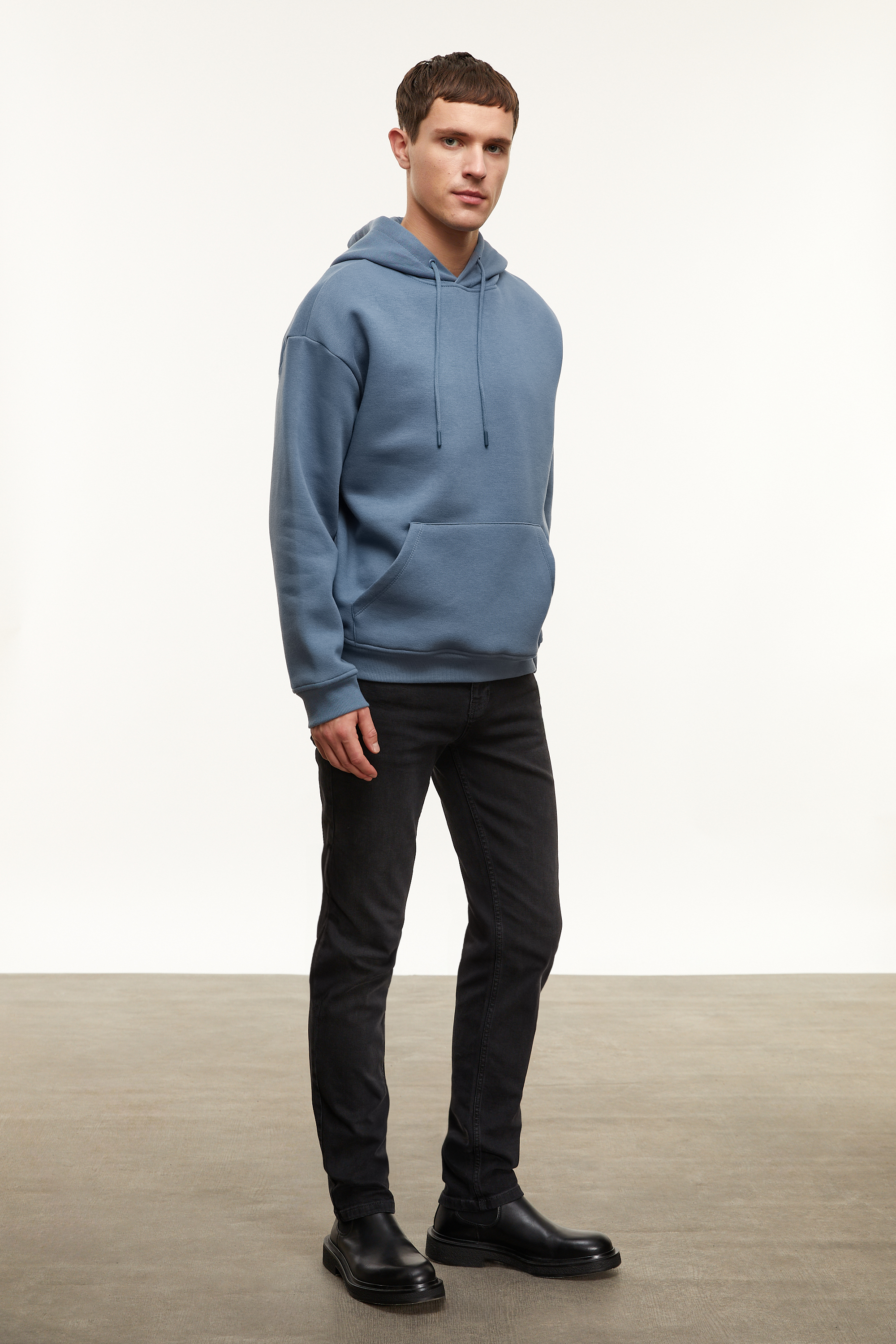 KAPÜŞONLU SWEATSHIRT