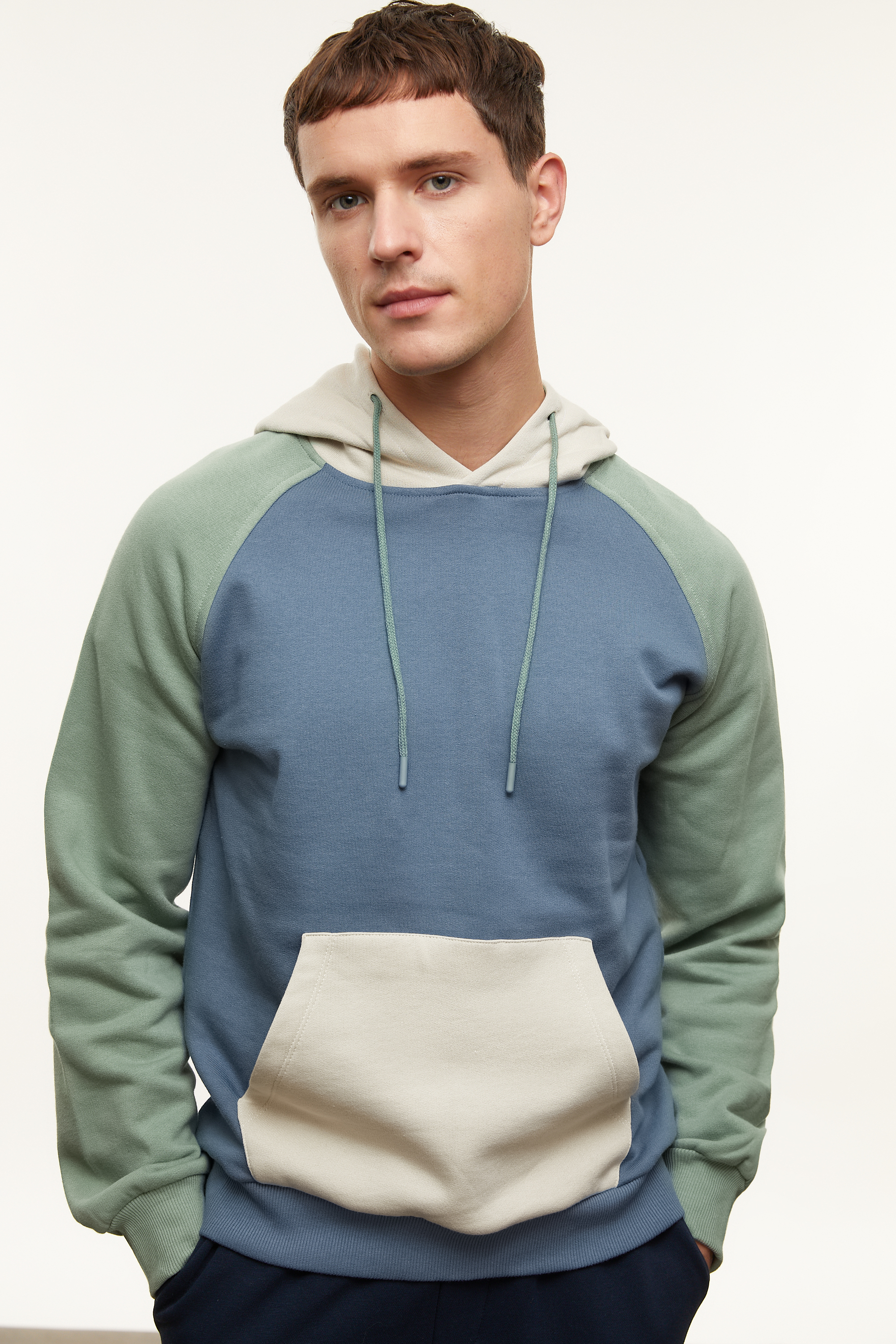 RENK BLOKLU KAPÜŞONLU SWEATSHIRT