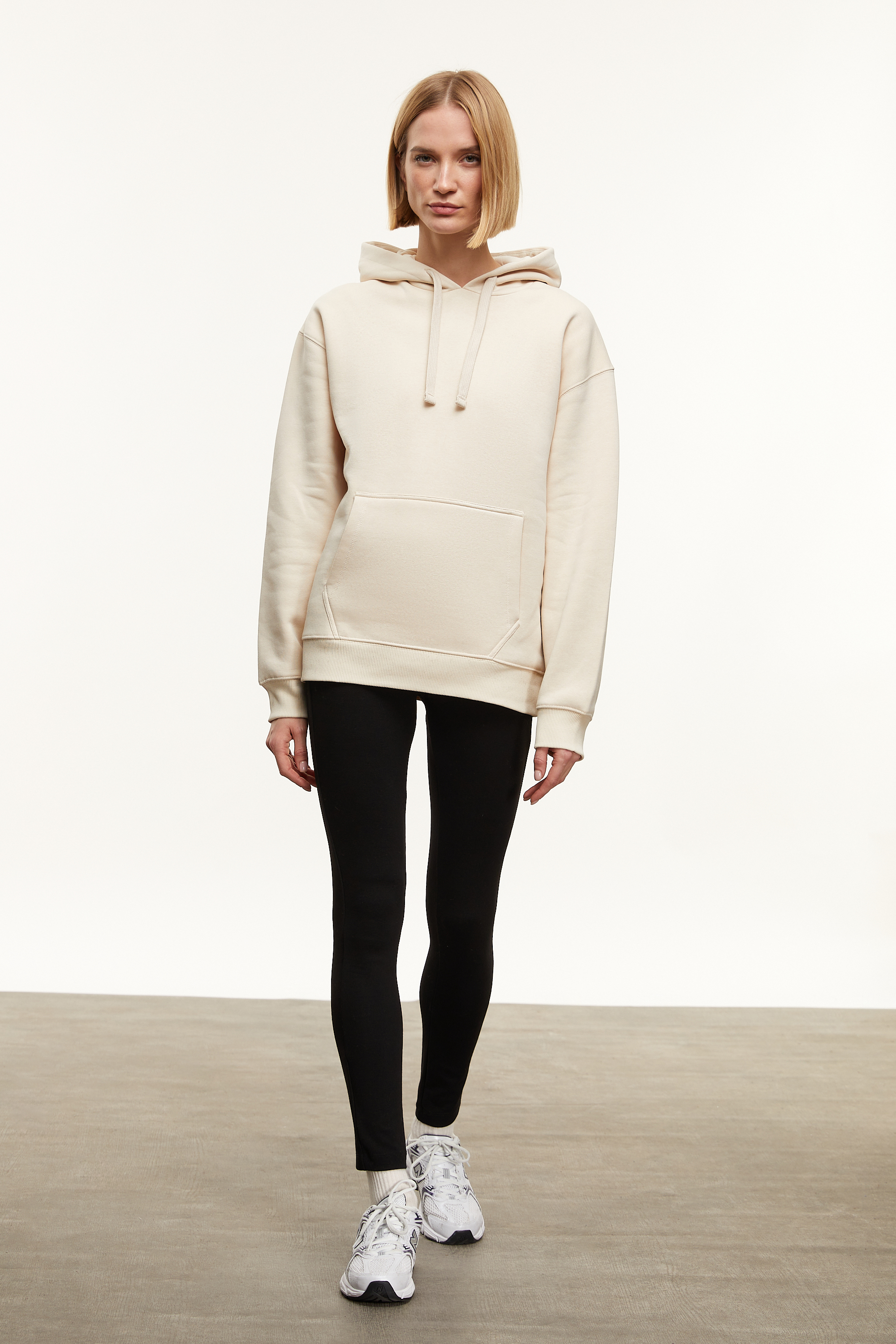 KAPÜŞONLU SWEATSHIRT