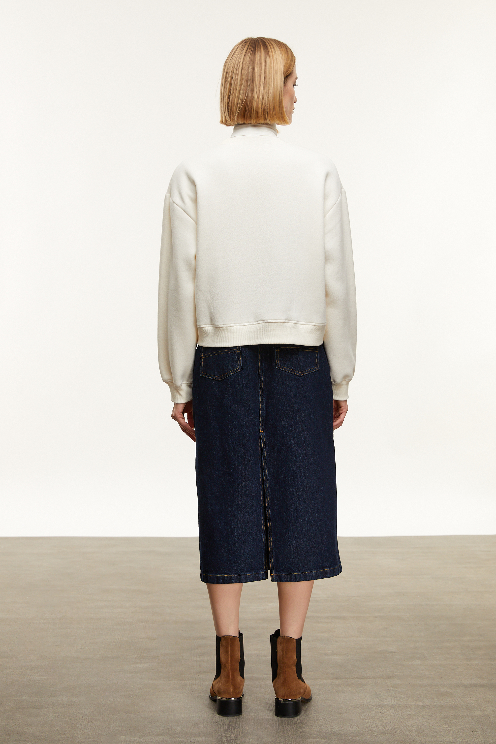 BİSİKLET YAKA SWEATSHIRT