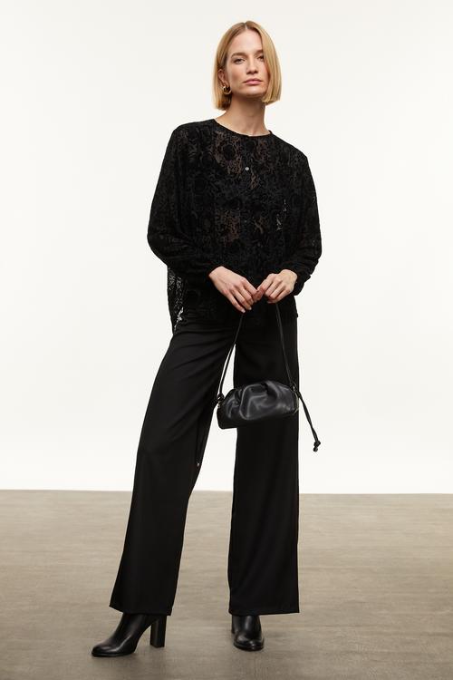  ÇİÇEKLİ TRANSPARAN GÖMLEK