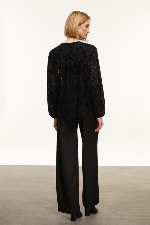  ÇİÇEKLİ TRANSPARAN GÖMLEK