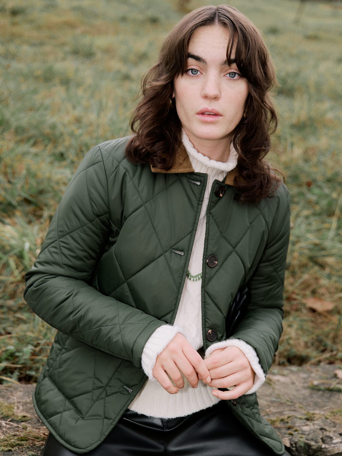 KADİFE YAKA KAPİTONELİ CEKET