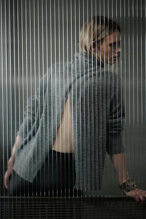  ALPAKA YÜN KARIŞIMLI SIRT DEKOLTELİ KAZAK