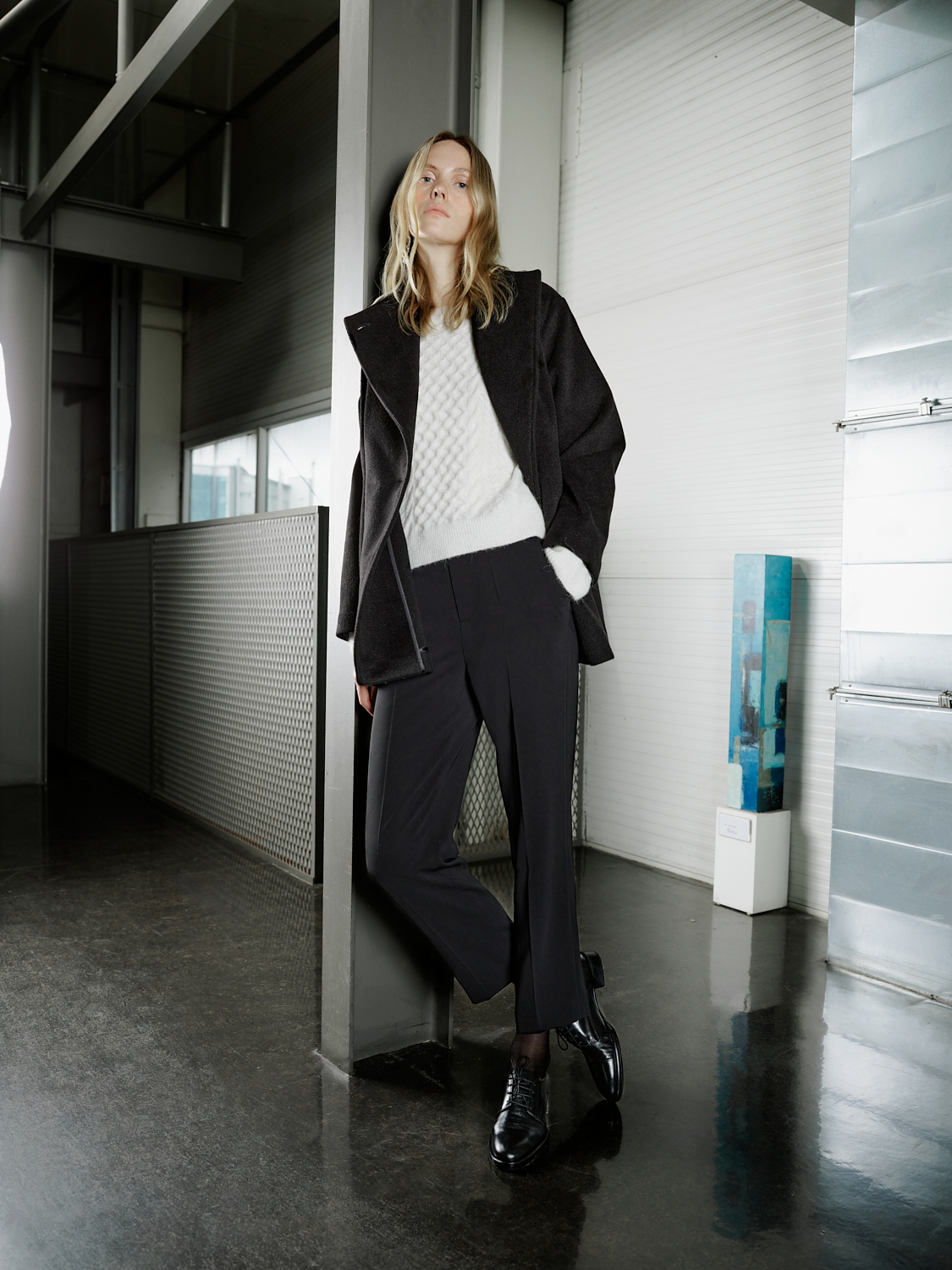 DİK YAKA KAŞE KABAN