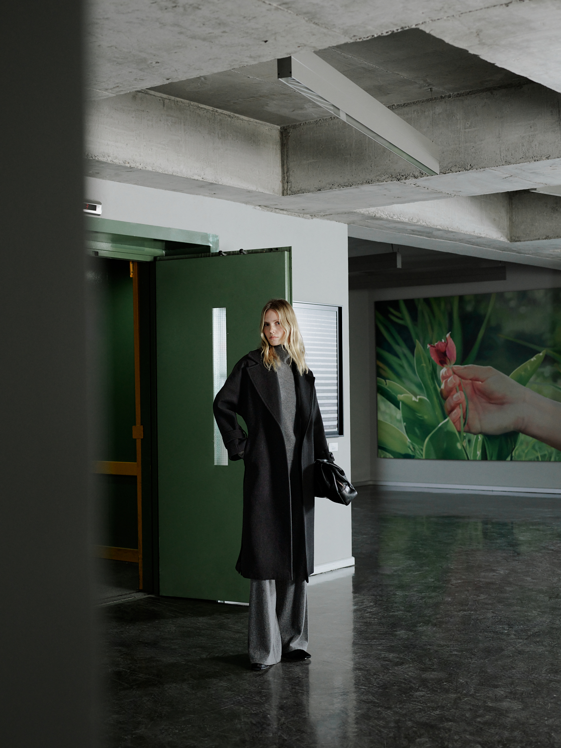 YÜN KARIŞIMLI KUŞAKLI KAŞE PALTO