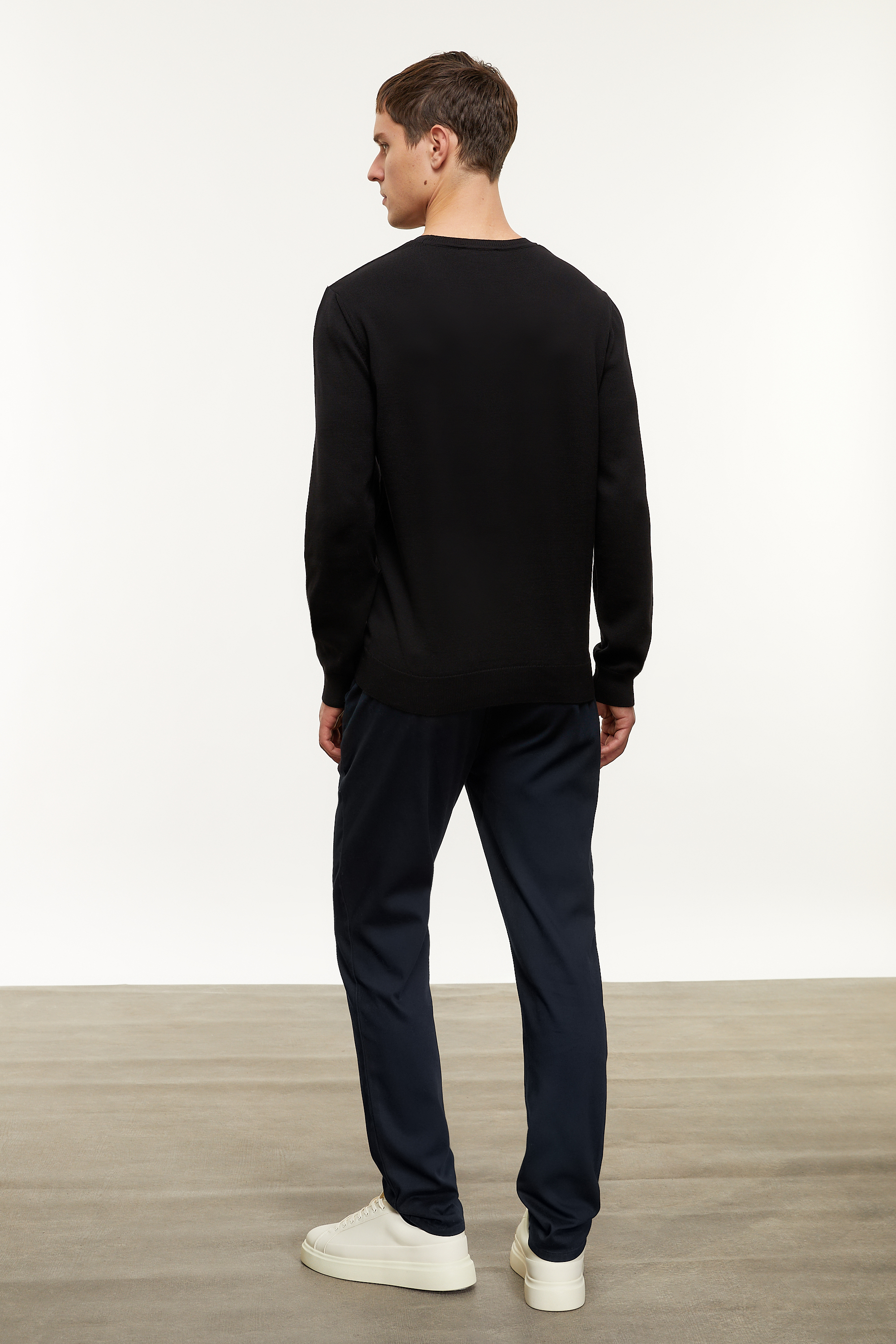 BİSİKLET YAKA TRİKO KAZAK